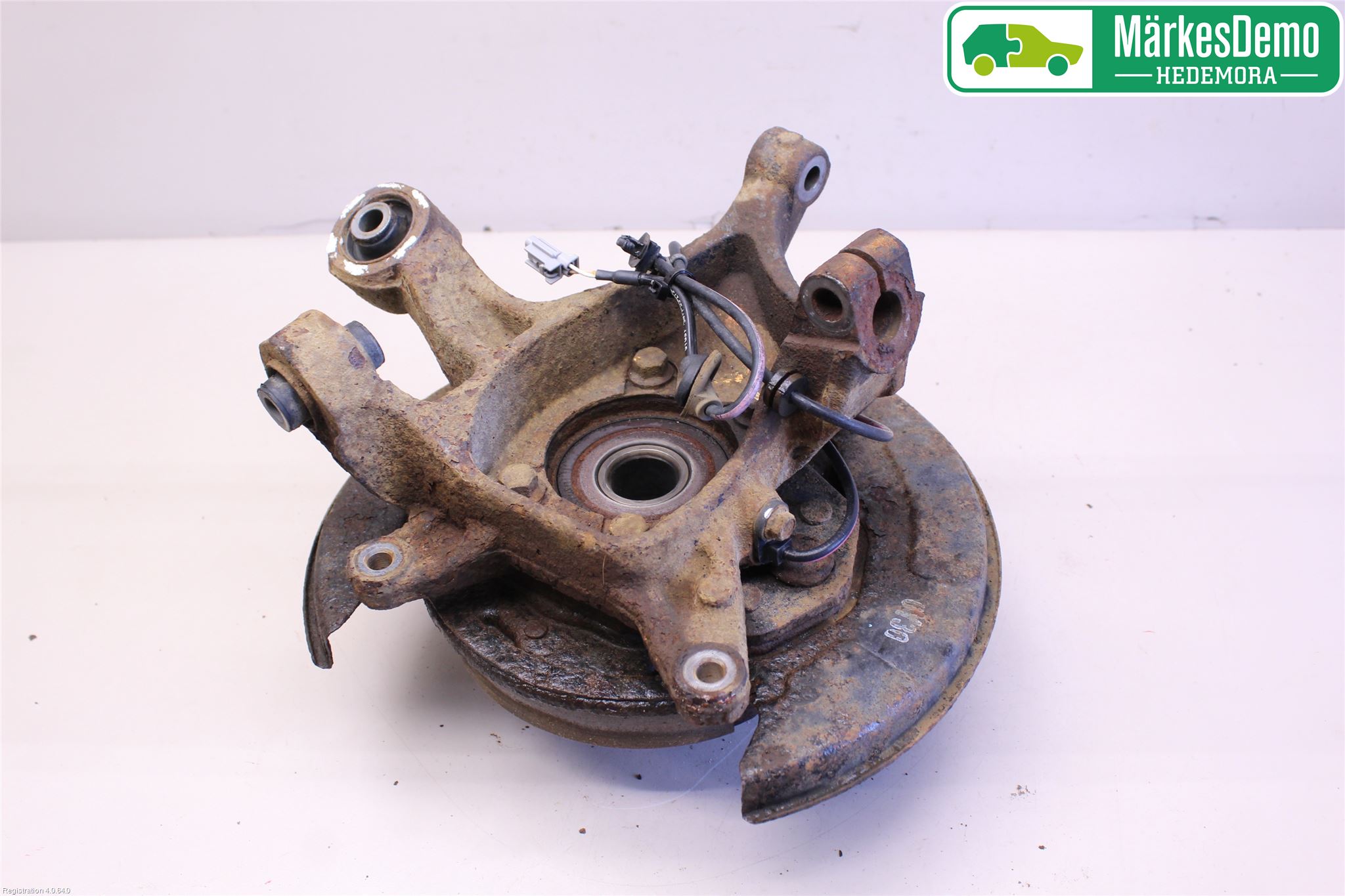 Subaru OUTBACK 10-15 Hjullagerhus-Spindel Hö B