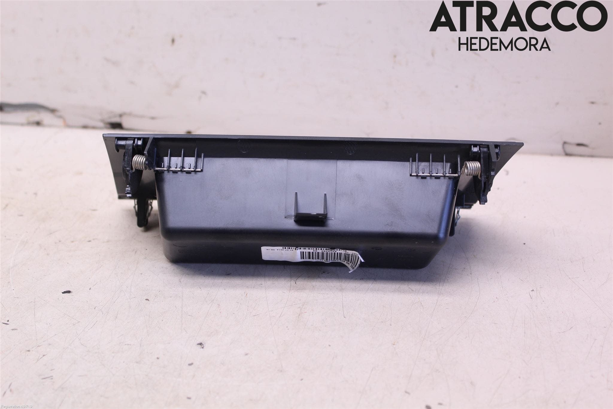 BMW 2 F45 Active Tourer 14-21 Instrumentbräda Förvaringsfack