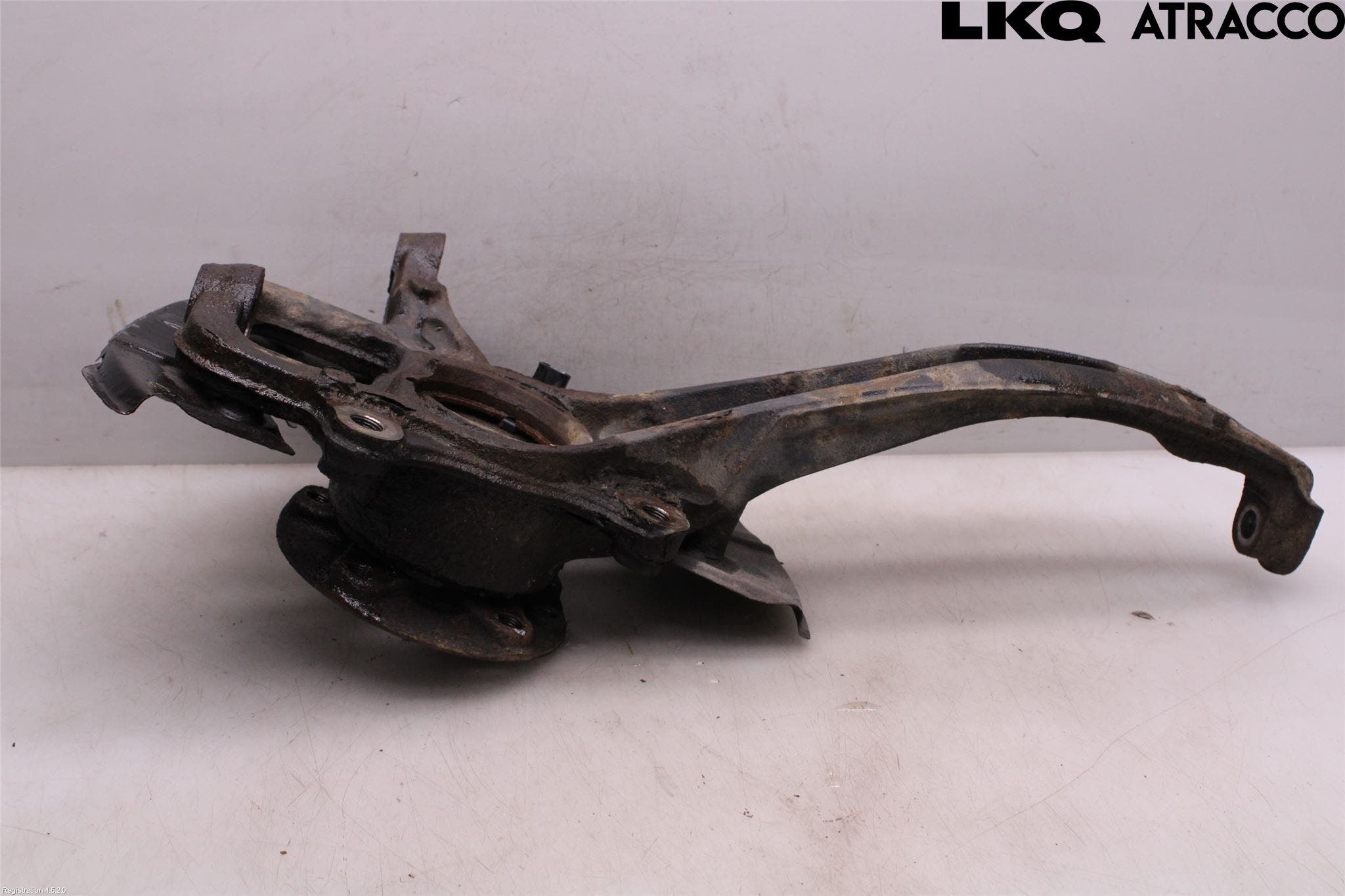 Volkswagen VW TOUAREG 7P 11-18 Styrspindel Lagerhus Vä