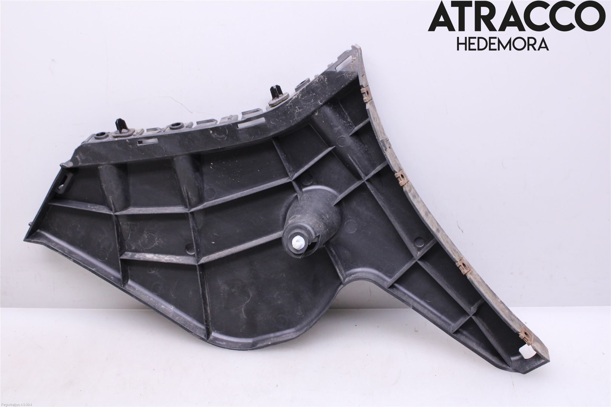 Volvo V60 11-13 Stötfångarfäste Bak Vä