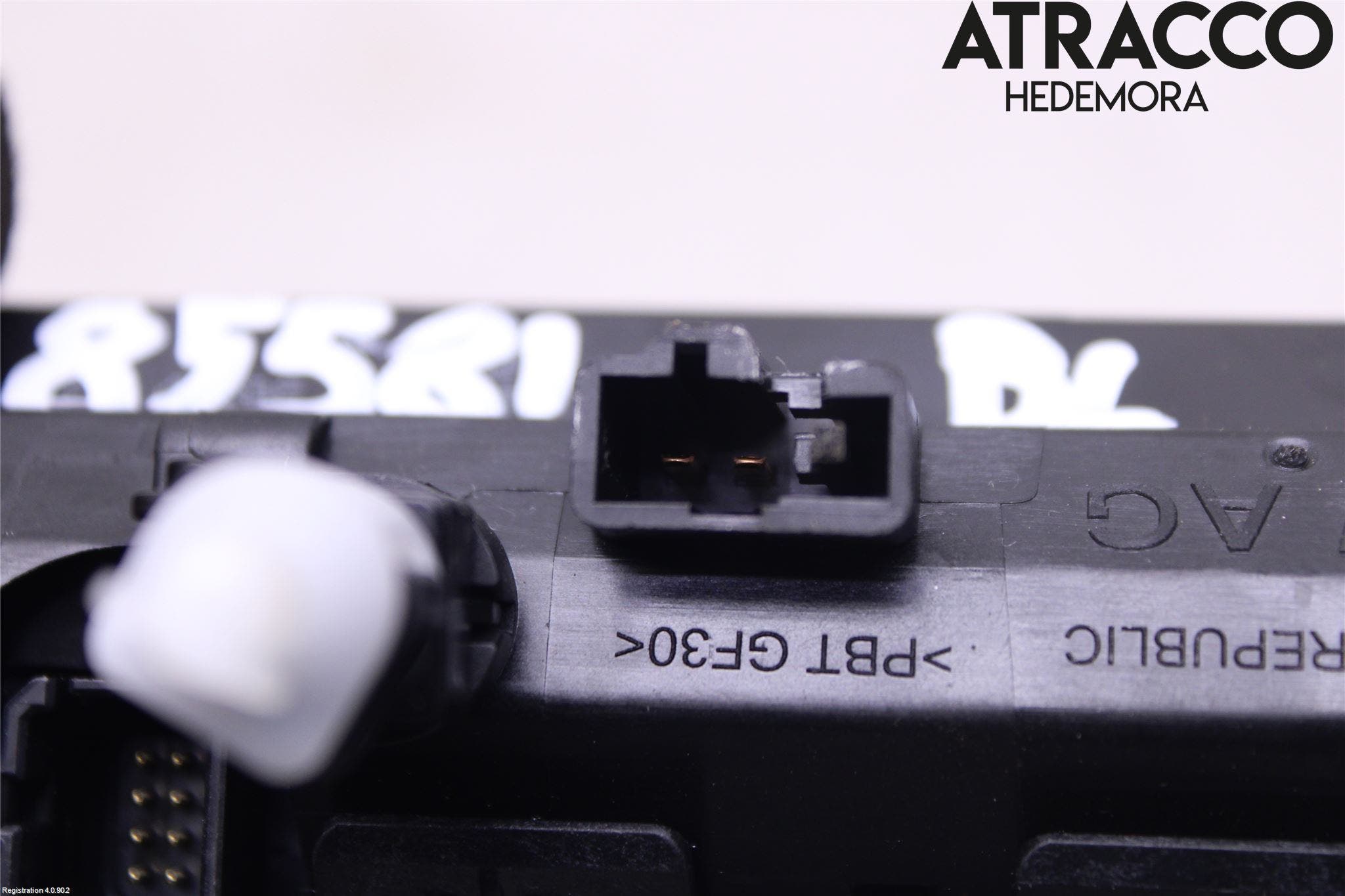 Volkswagen VW TIGUAN 16-24 Bakluckehandtag