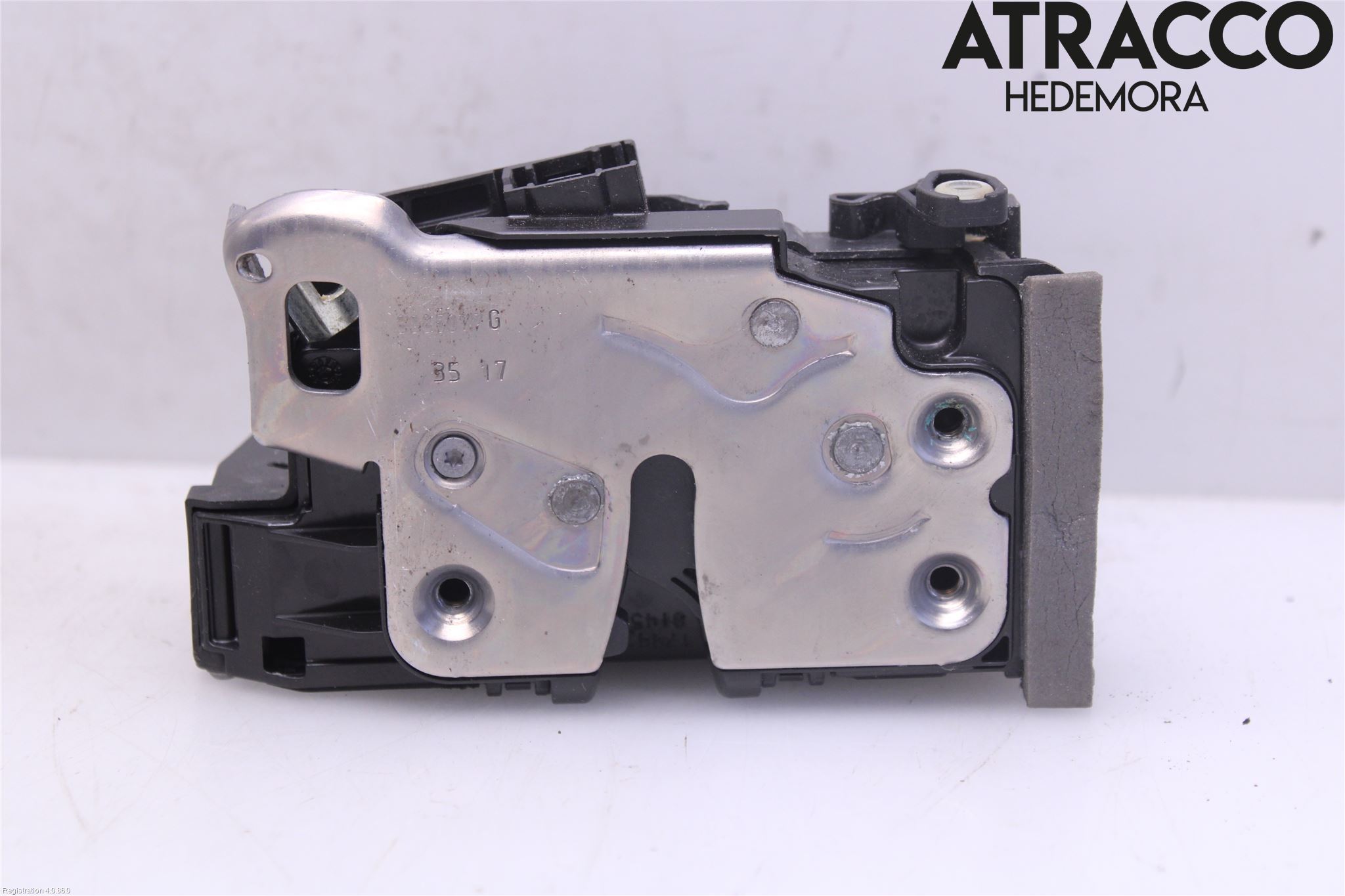 Opel INSIGNIA 17- Låskista-Dörrlås