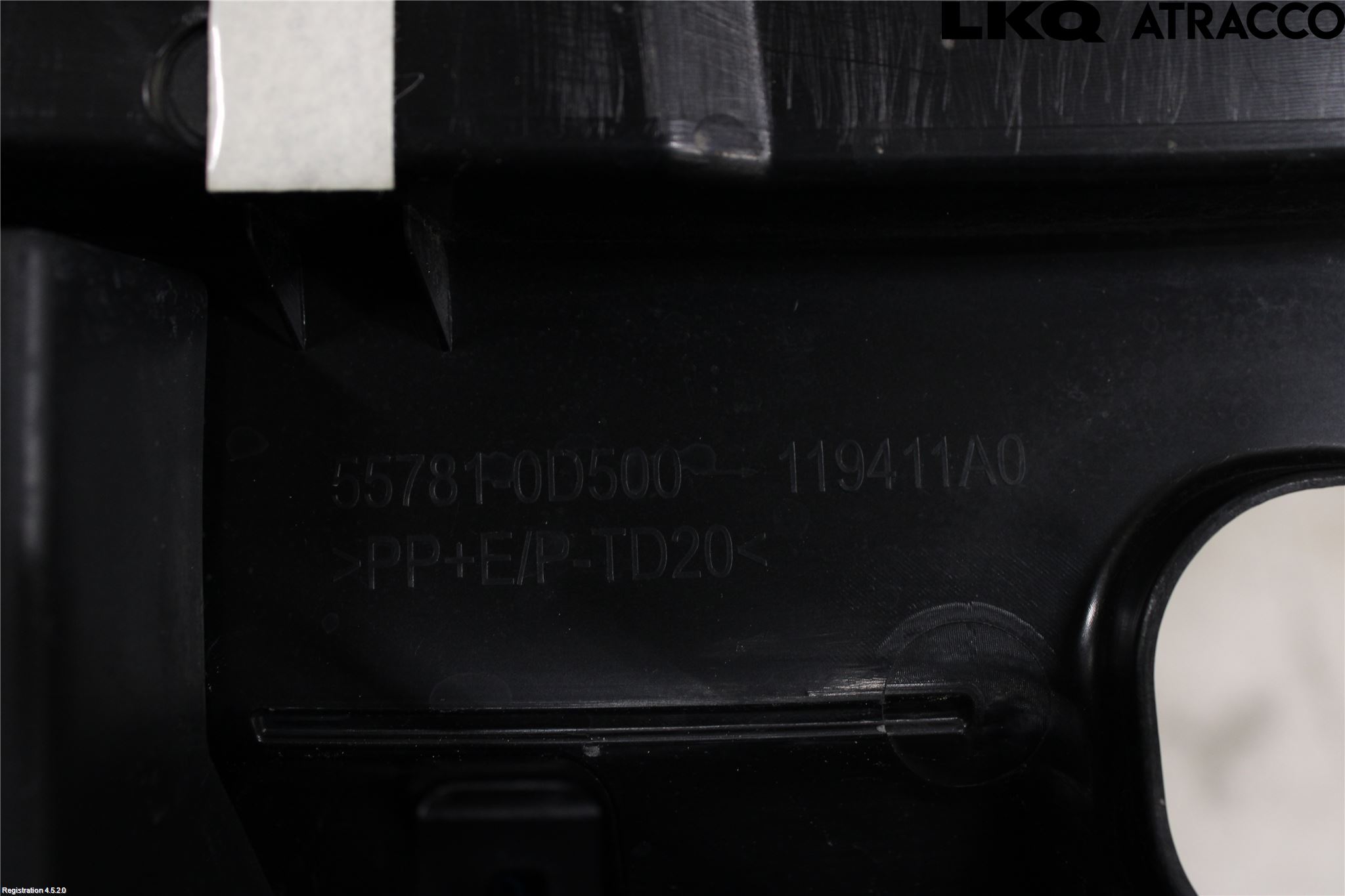 Toyota YARIS CROSS XP21 21- Torpedplåt-Torpedplast
