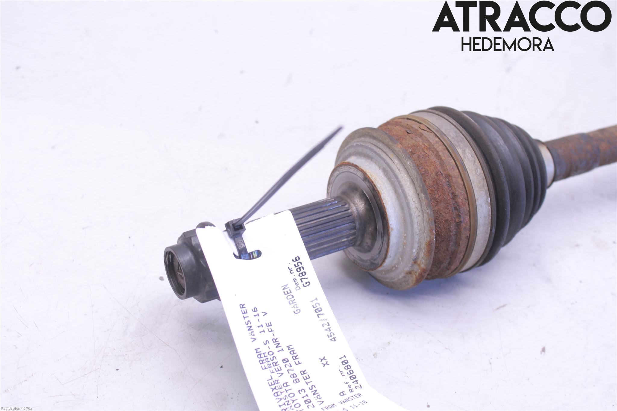Toyota VERSO-S 11-16 Drivaxel Fram Vänster