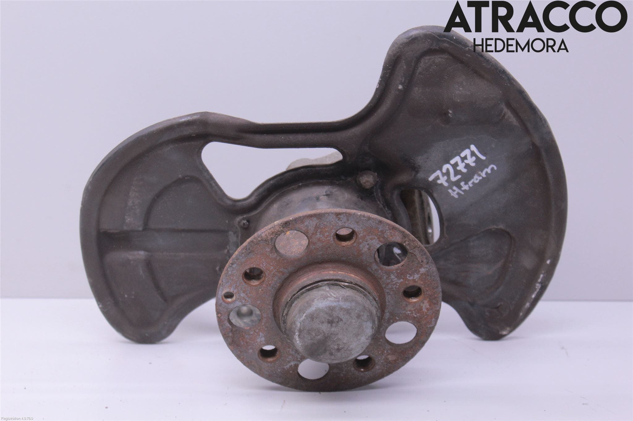 Mercedes-Benz MB C-KLASS (W204) 07-15 Styrspindel Lagerhus Hö