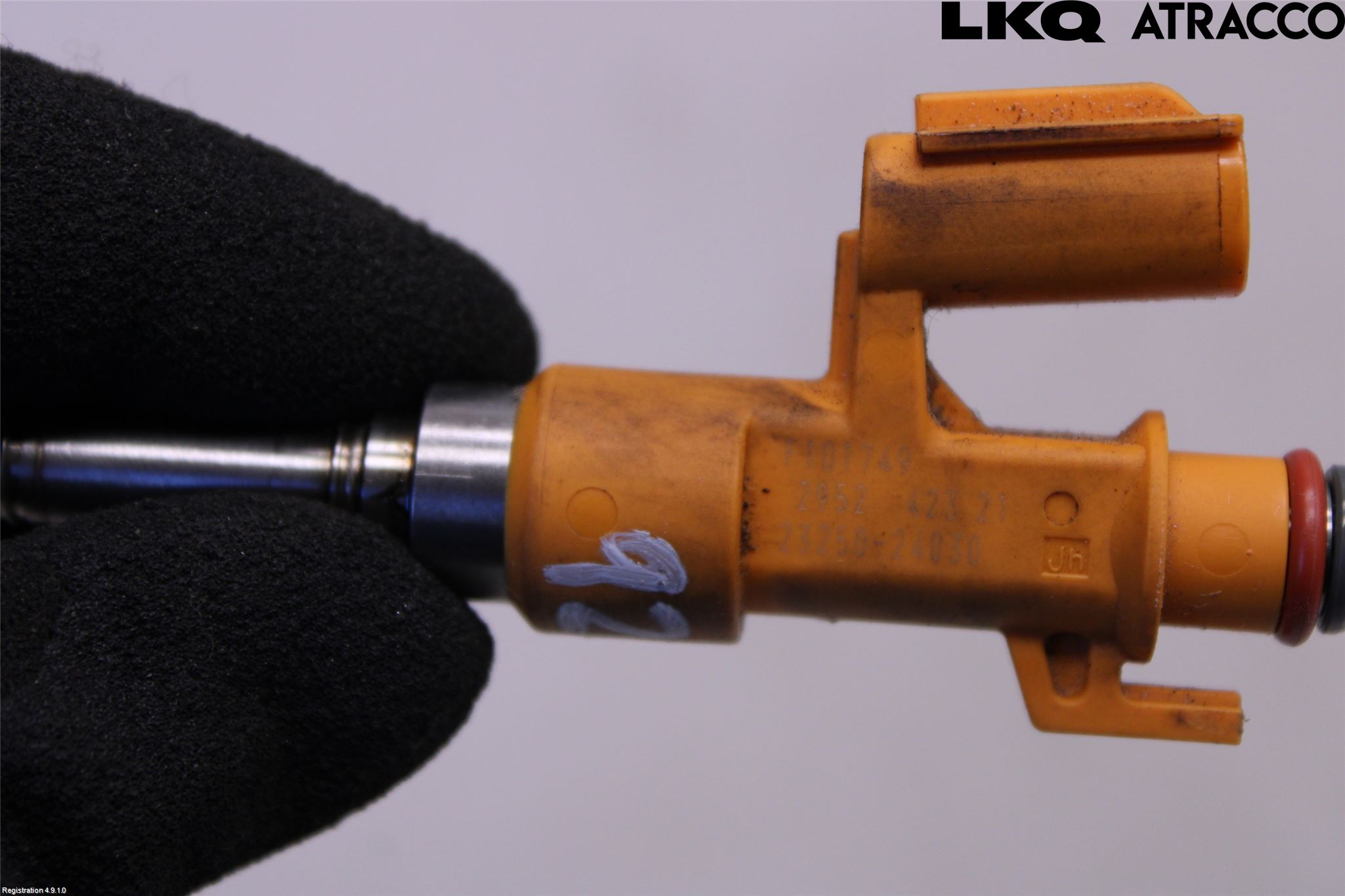 Toyota COROLLA CROSS XG10 22- Injspridare