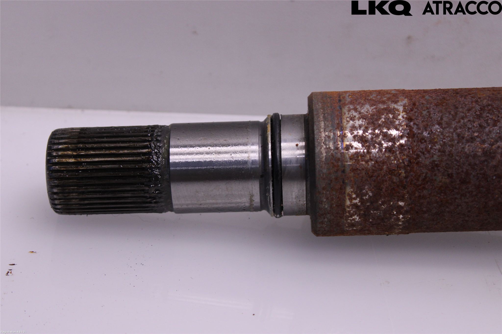 Volkswagen VW TRANSP/CARAVELLE (T6) 16-22 Drivaxel Fram Höger