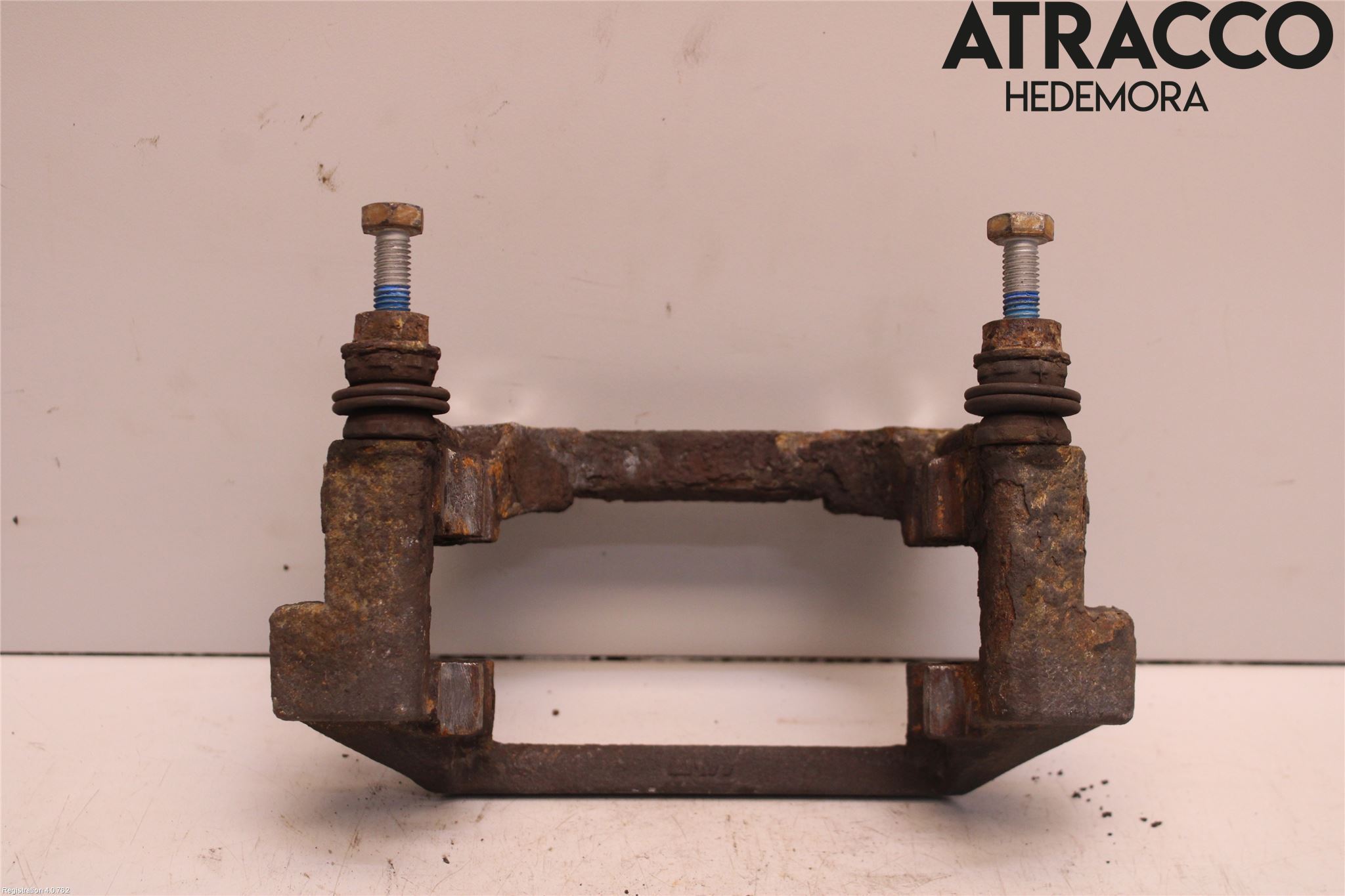 Volvo XC60 09-13 Bromsokshållare