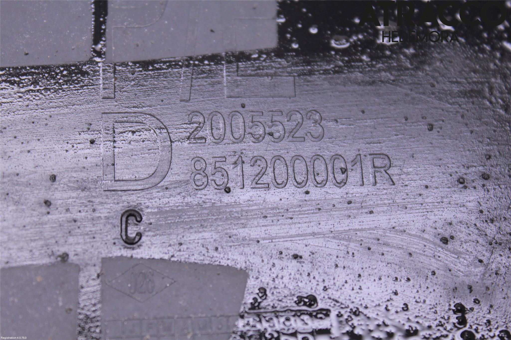 Renault MASTER III  10-14 Stötfångardel Bak Hö