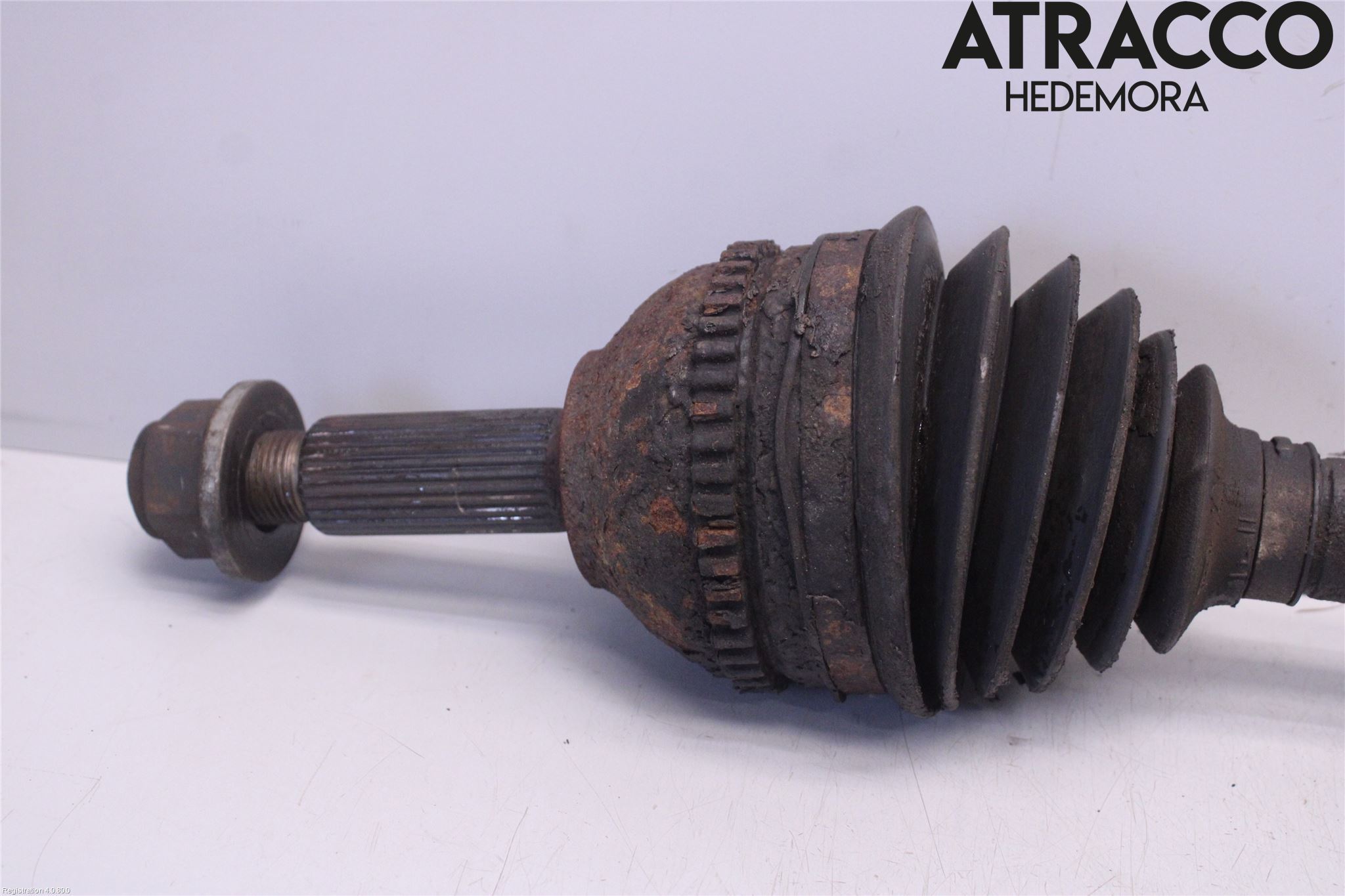 Ford TRANSIT    00-06 Drivaxel Fram Höger