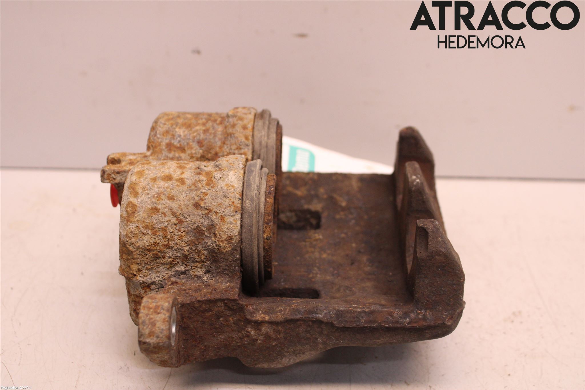 Nissan NAVARA 05-16 Bromsok Fram Höger