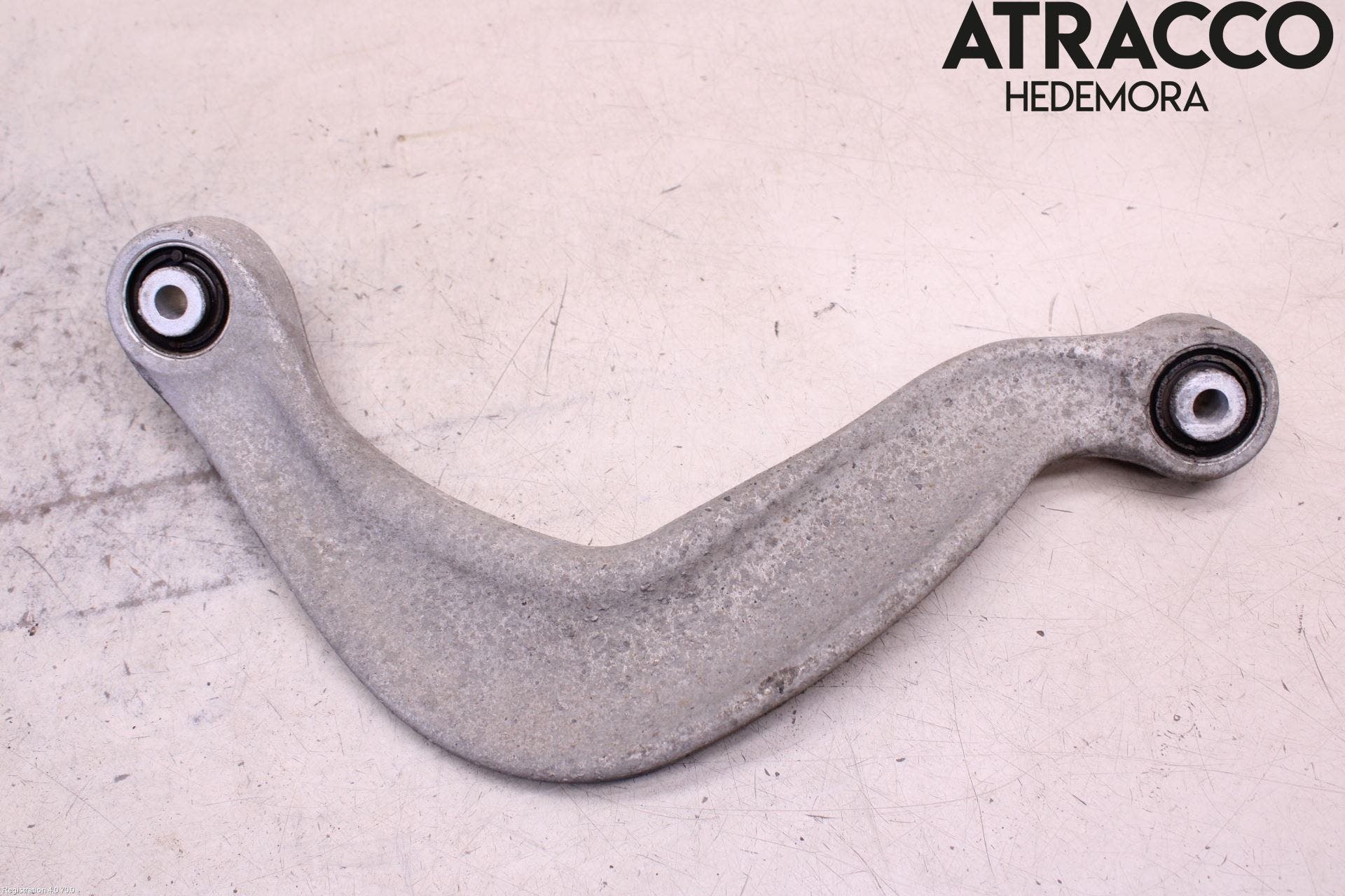 Audi A4 12-15 Bärarm Bak Övre Höger