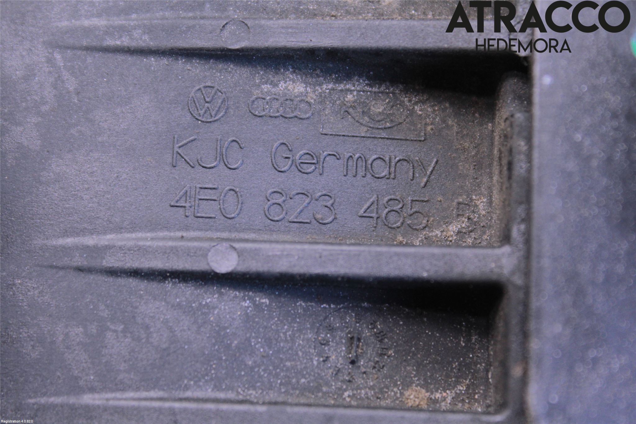 Audi A8/S8 4E  02-09 Huv Spärr
