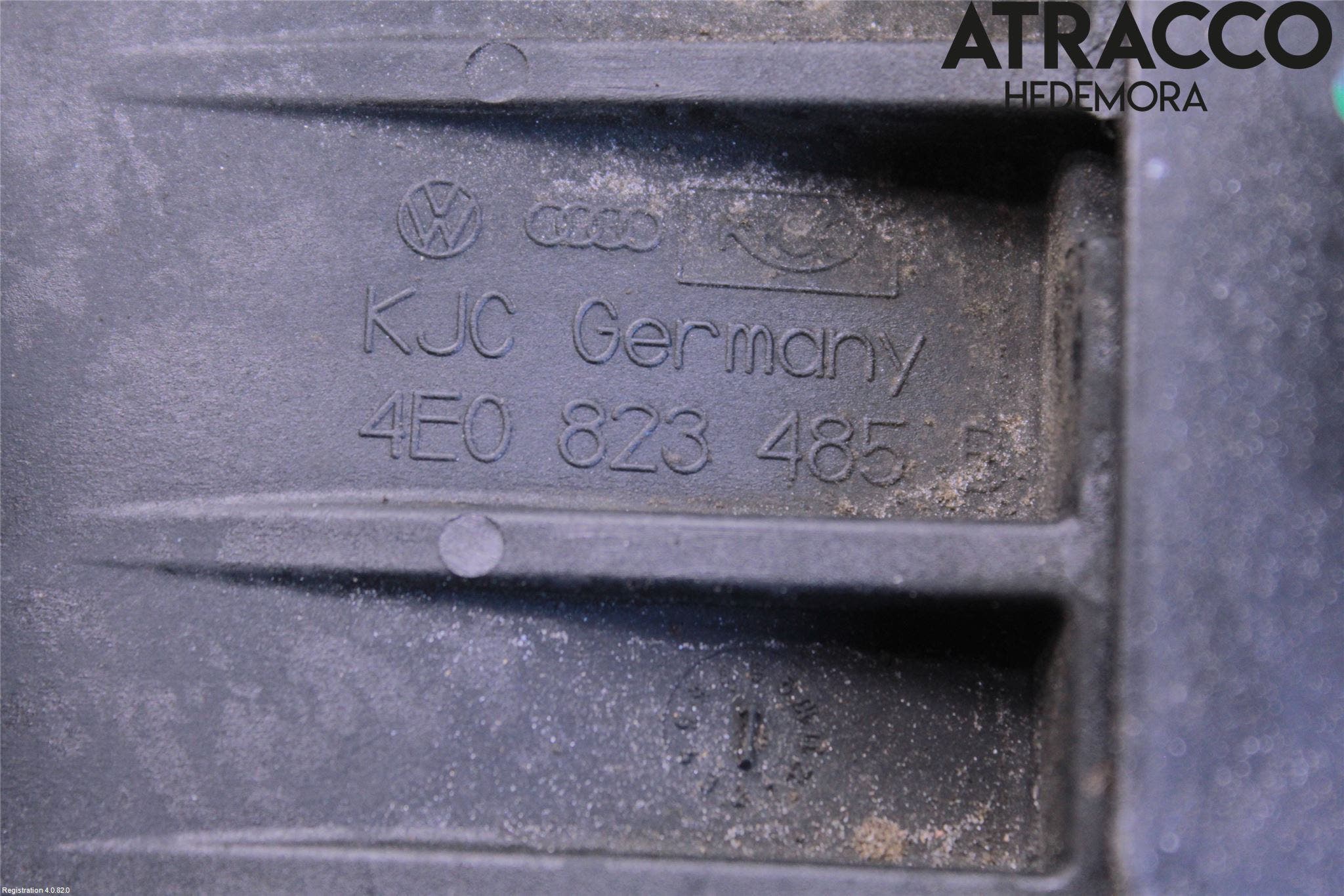 Audi A8/S8 4E  02-09 Huv Spärr