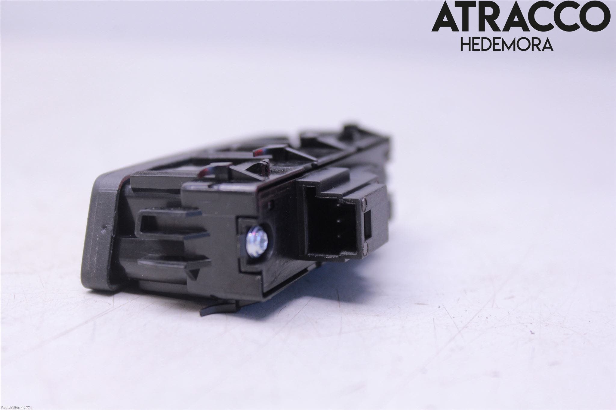 Mercedes-Benz MB E-KLASS (W212) 09-16 Strömställare Centrallås