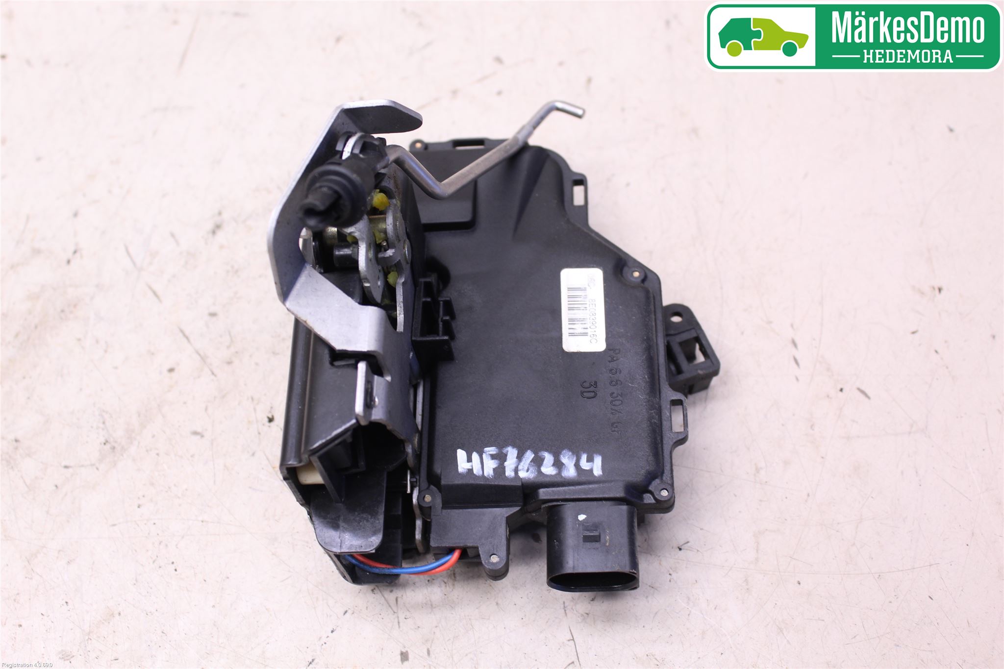 Audi A4/S4 01-05 Låskista-Dörrlås