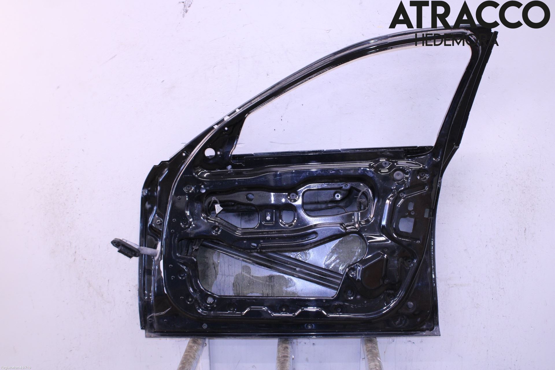 BMW 5 F10/F11/F18 09-17 Dörr Fram Höger