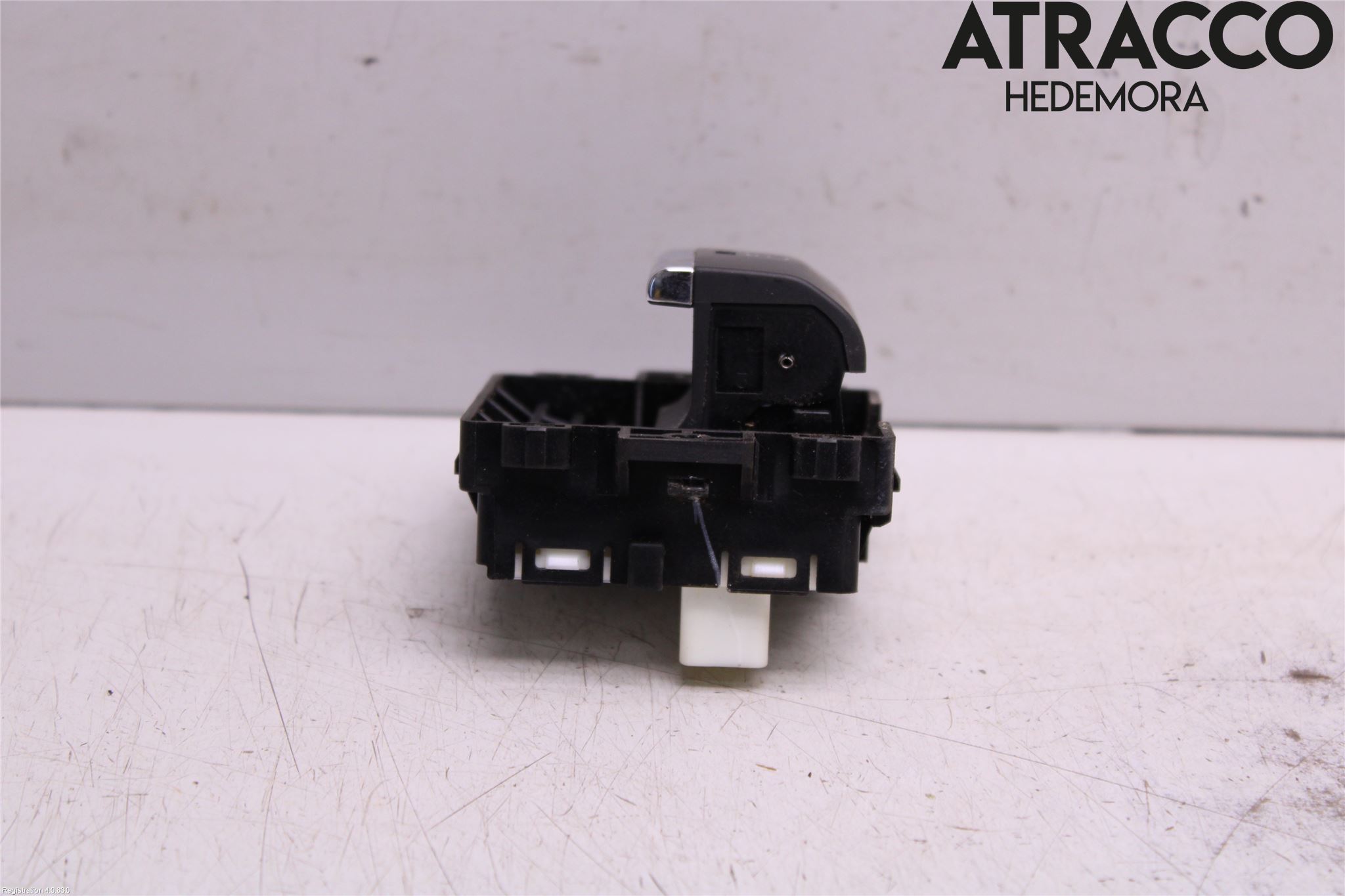 Subaru OUTBACK 10-15 Parkeringsbroms Elmanövrerad