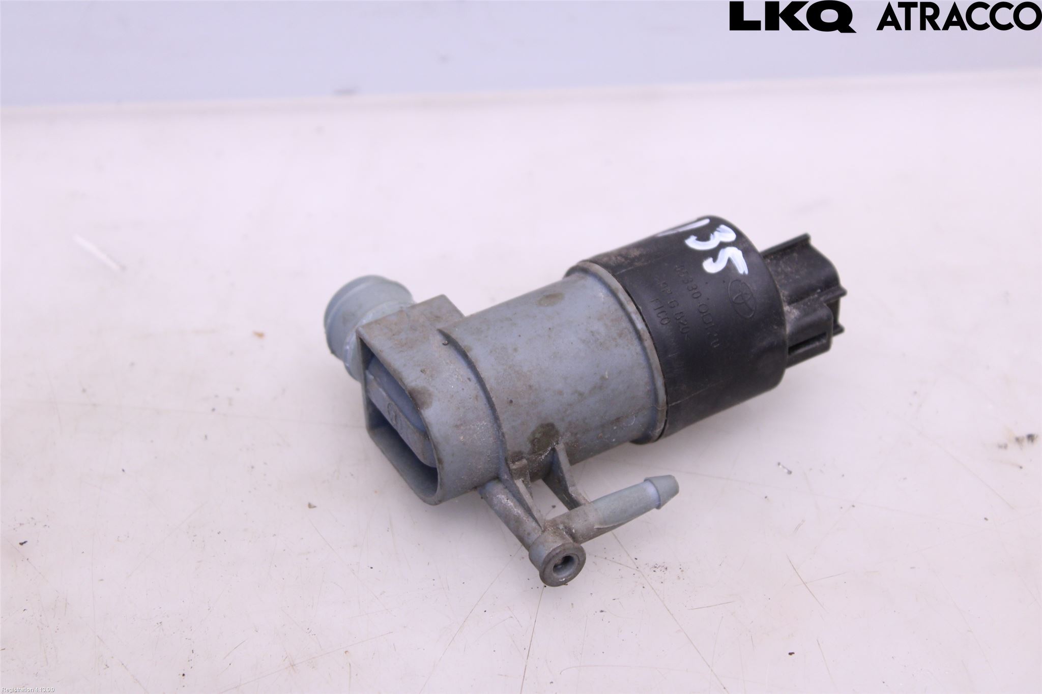 Toyota YARIS XP130 12-14 Spolarpump Vindruta