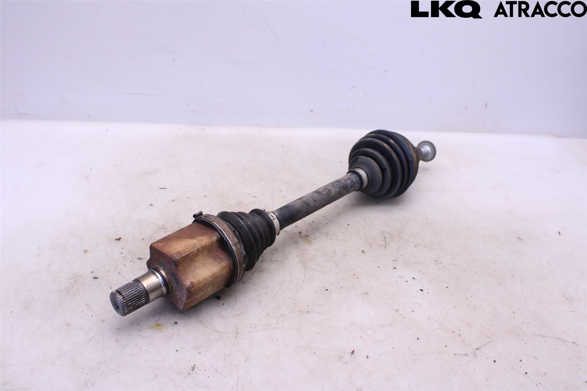 Volkswagen VW TIGUAN 16-24 Drivaxel Fram Vänster