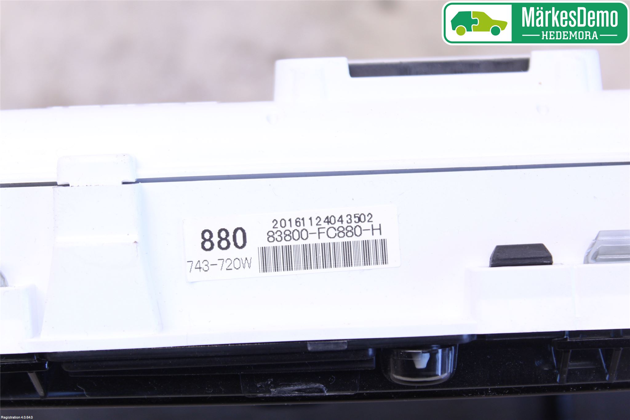 Toyota HILUX 16- Instrument Komb