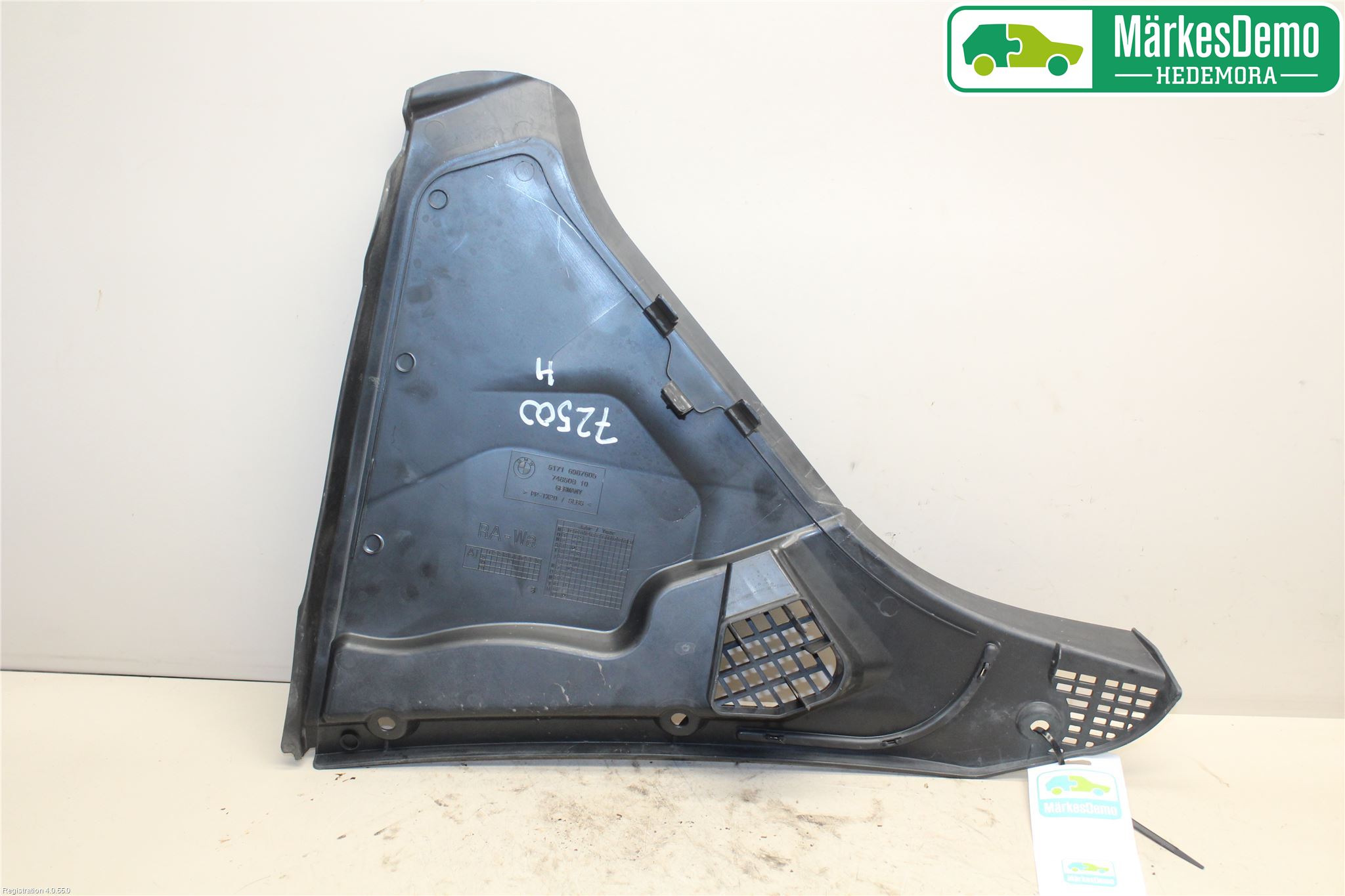 BMW 5 F10/F11/F18 09-17 Torpedplåt-Torpedplast