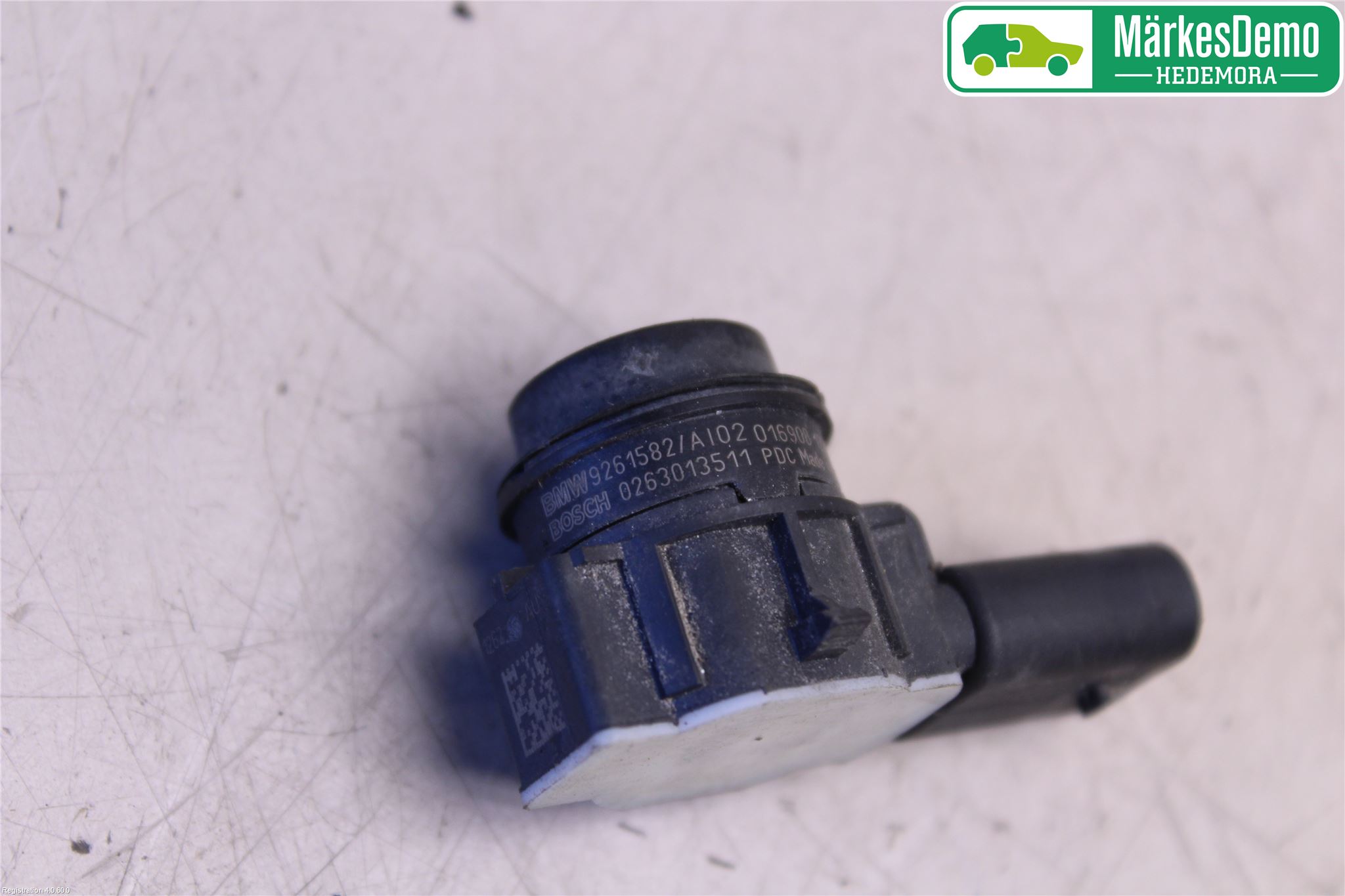 BMW 3 F30/F31/F80 12-19 Parkeringshjälp Frontsensor
