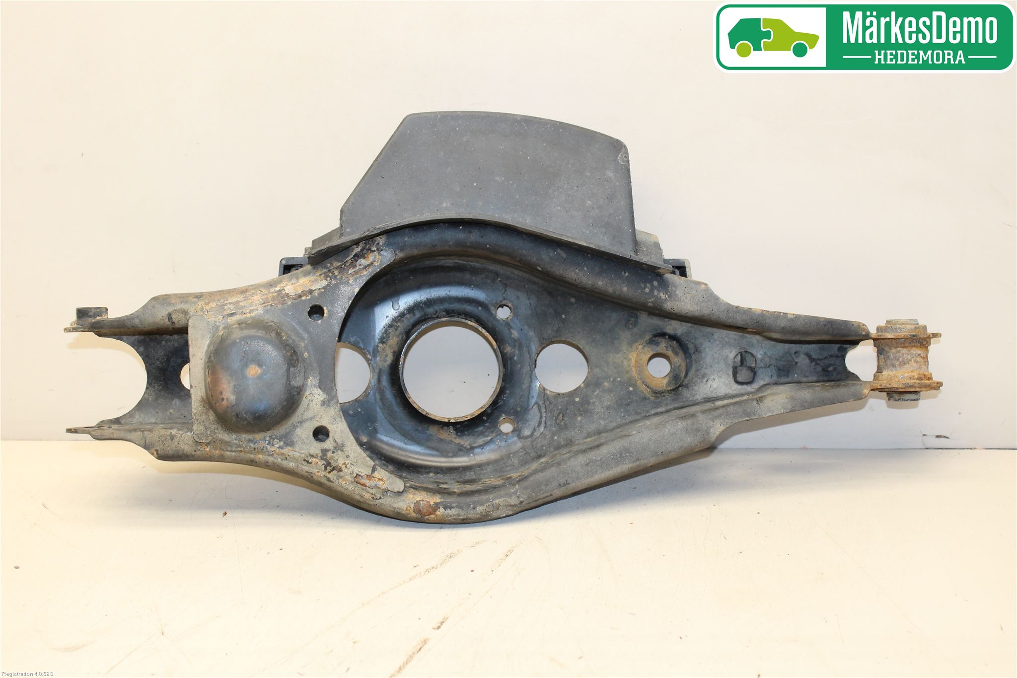 Toyota RAV 4 06-12 Bärarm Bak Vänster