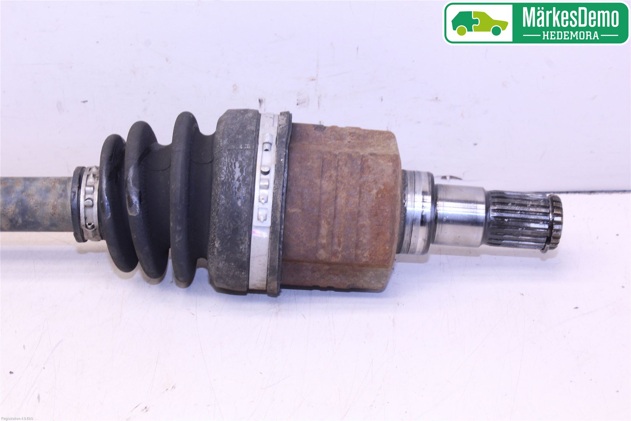 Suzuki SWIFT 05-10 Drivaxel Fram Vänster