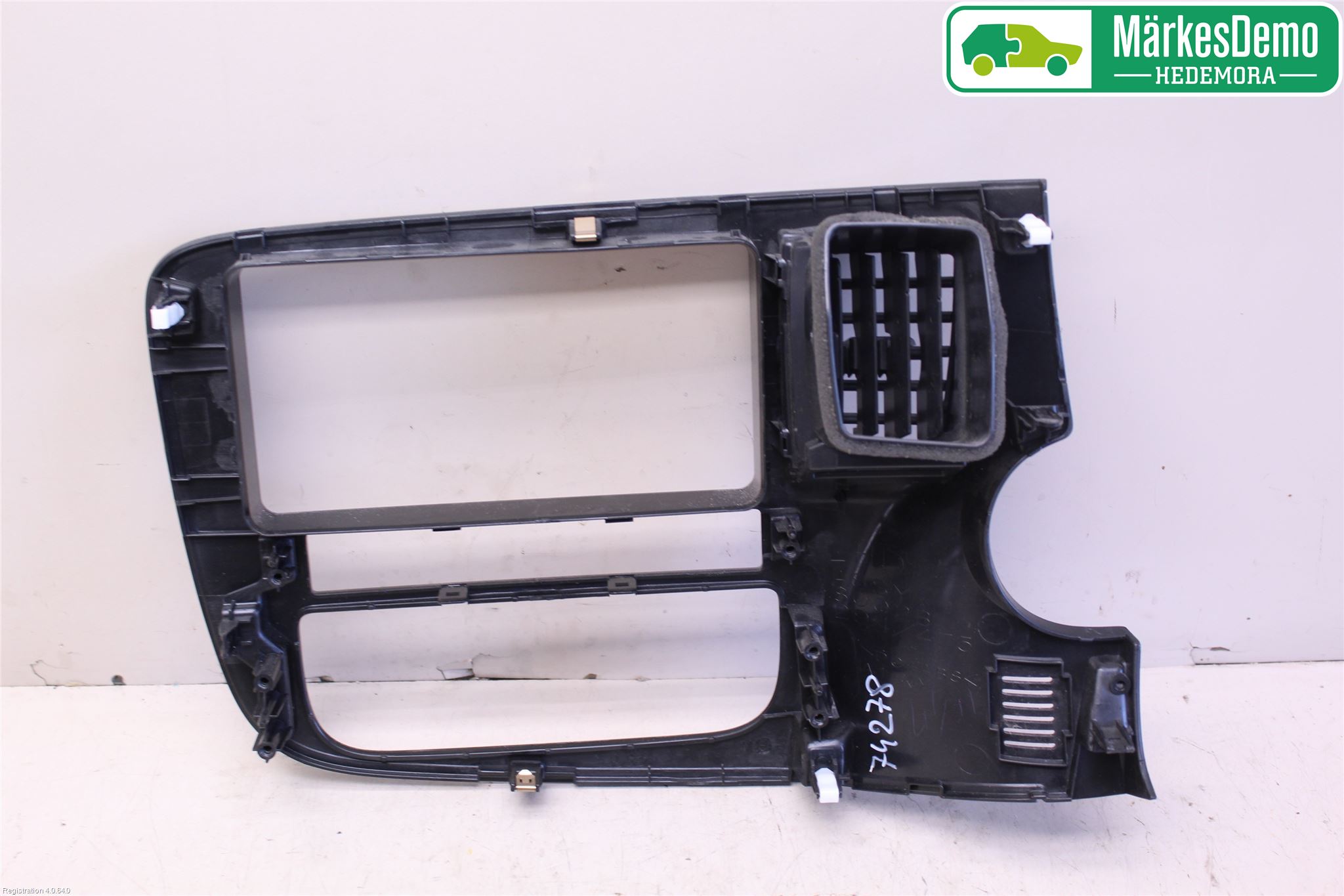 Mitsubishi OUTLANDER 13-21 Instrument-Radio Sarg