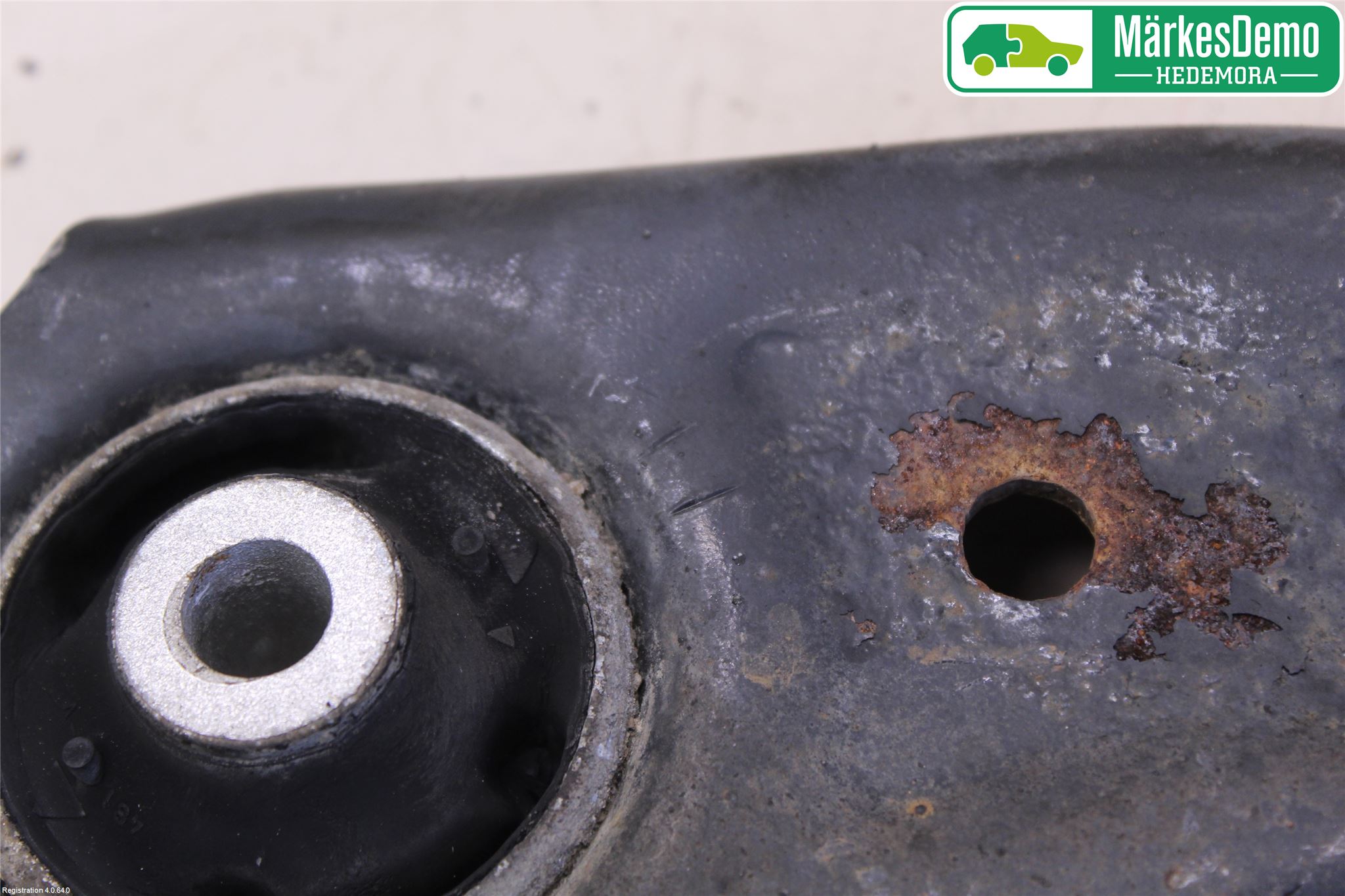 Skoda FABIA 07-14 Bärarm Fram Undre Hö