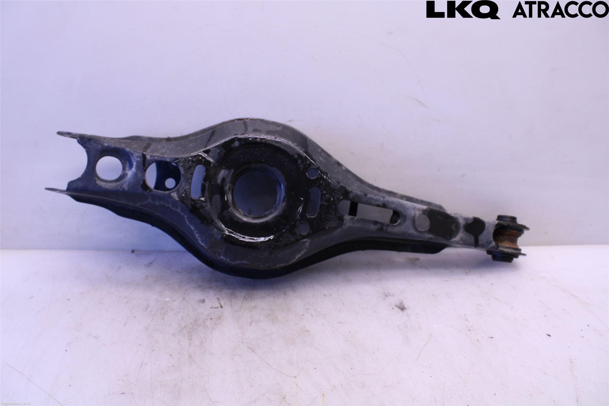 Toyota COROLLA CROSS XG10 22- Bärarm Bak Höger