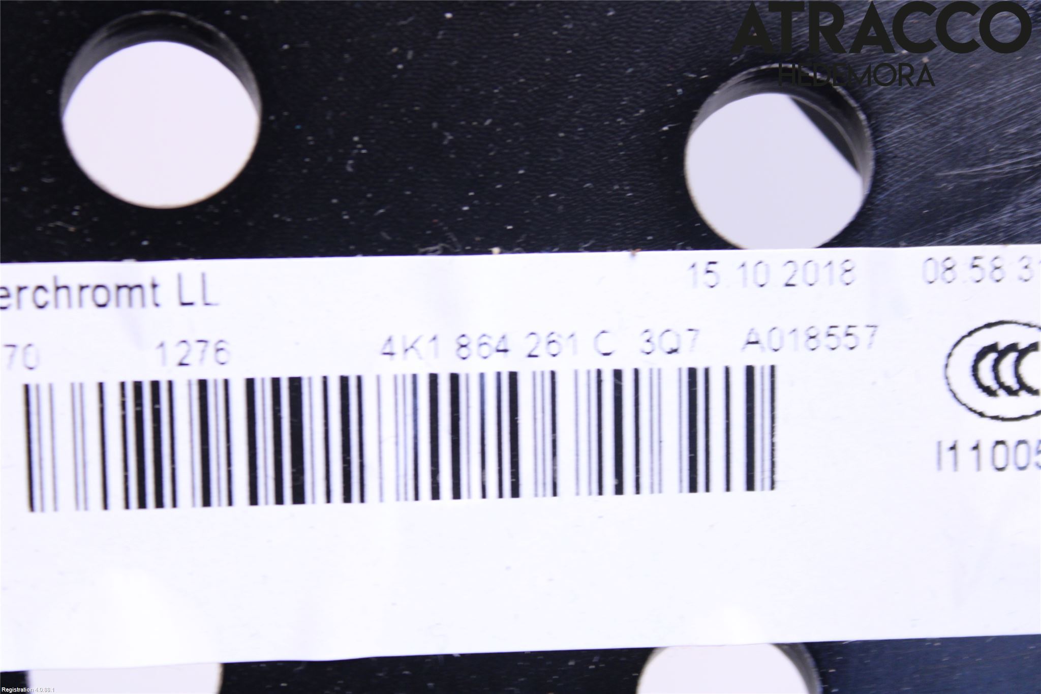 Audi A6 F2/C8 19- Instrumentkonsoll Mitt