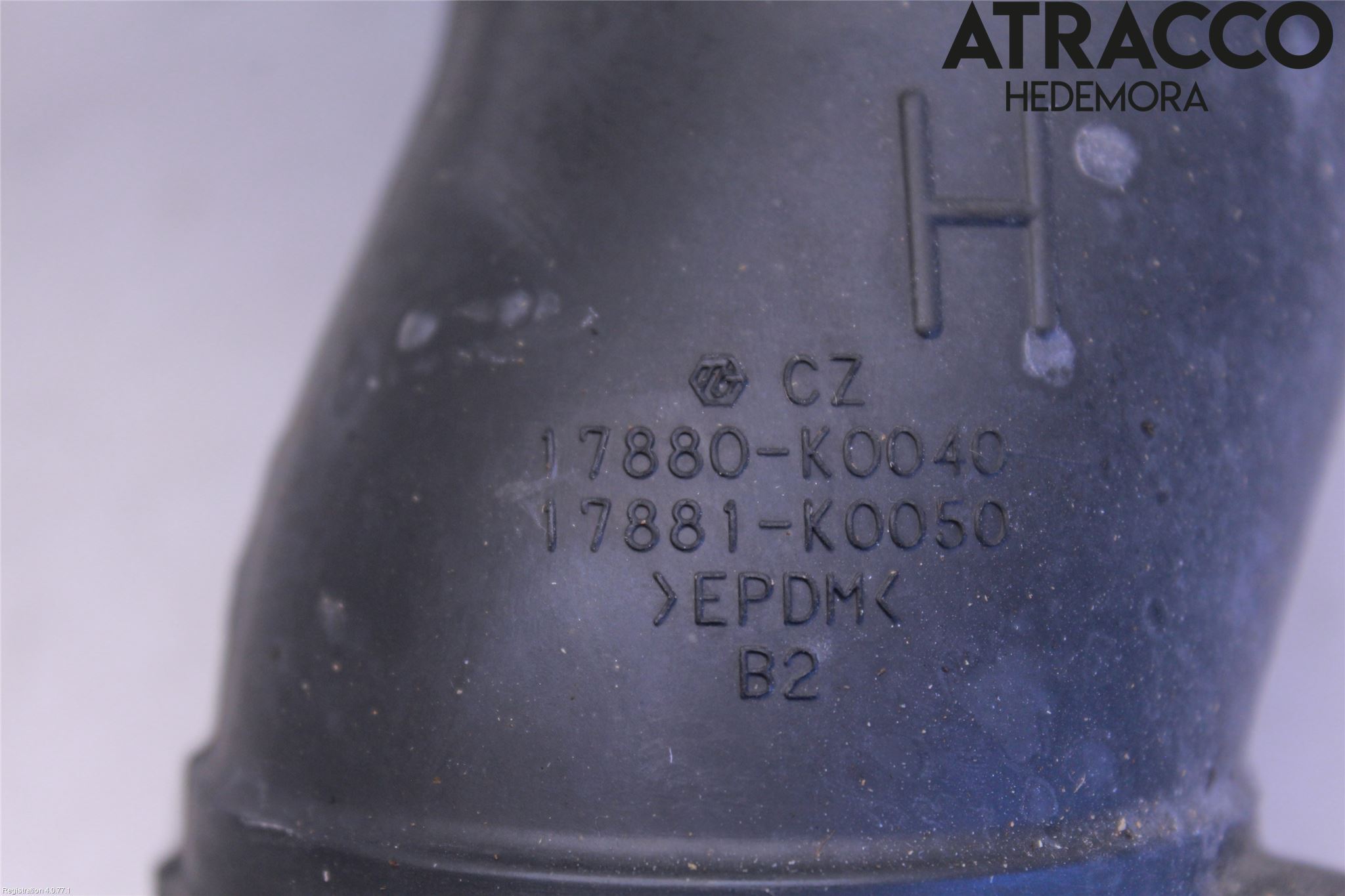 Toyota YARIS XP21 20- Laddluft-Intercoolerrör