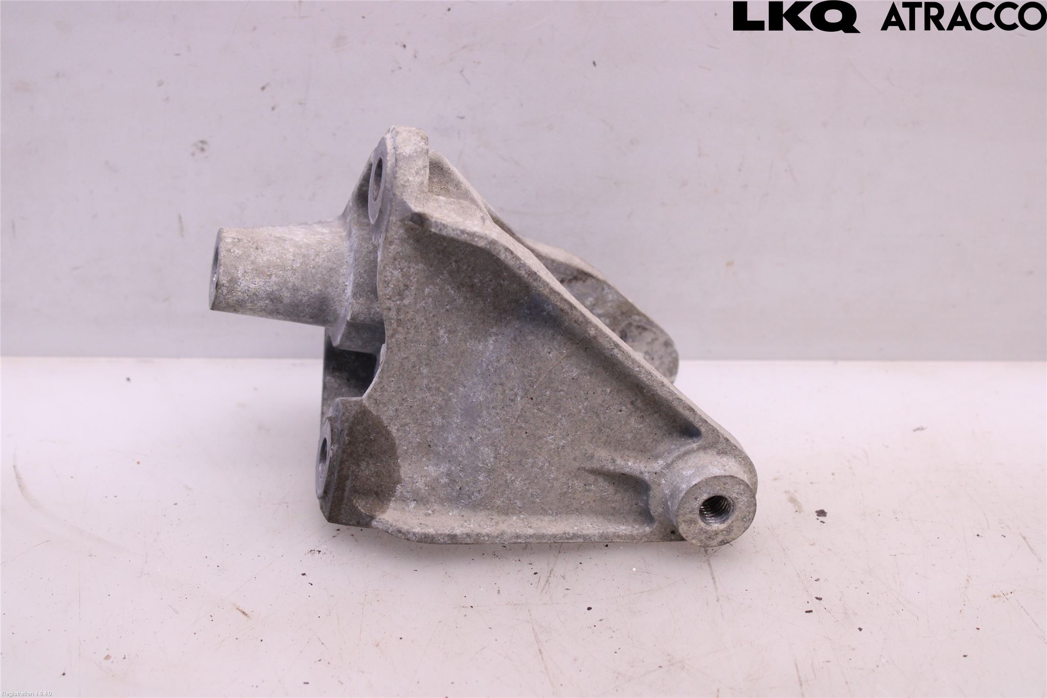 Opel INSIGNIA 09-16 Motorfäste