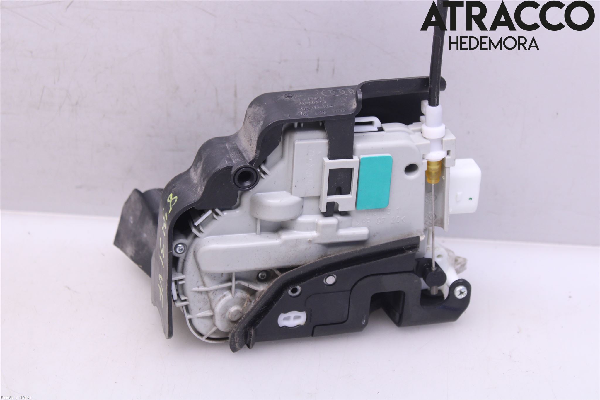 Audi A4/S4 B9 16-19 Låskista-Dörrlås