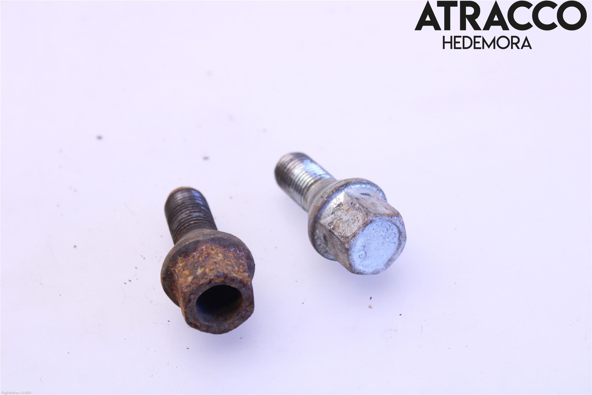 Fiat PANDA 12- Hjulmutter-Bult-Sats