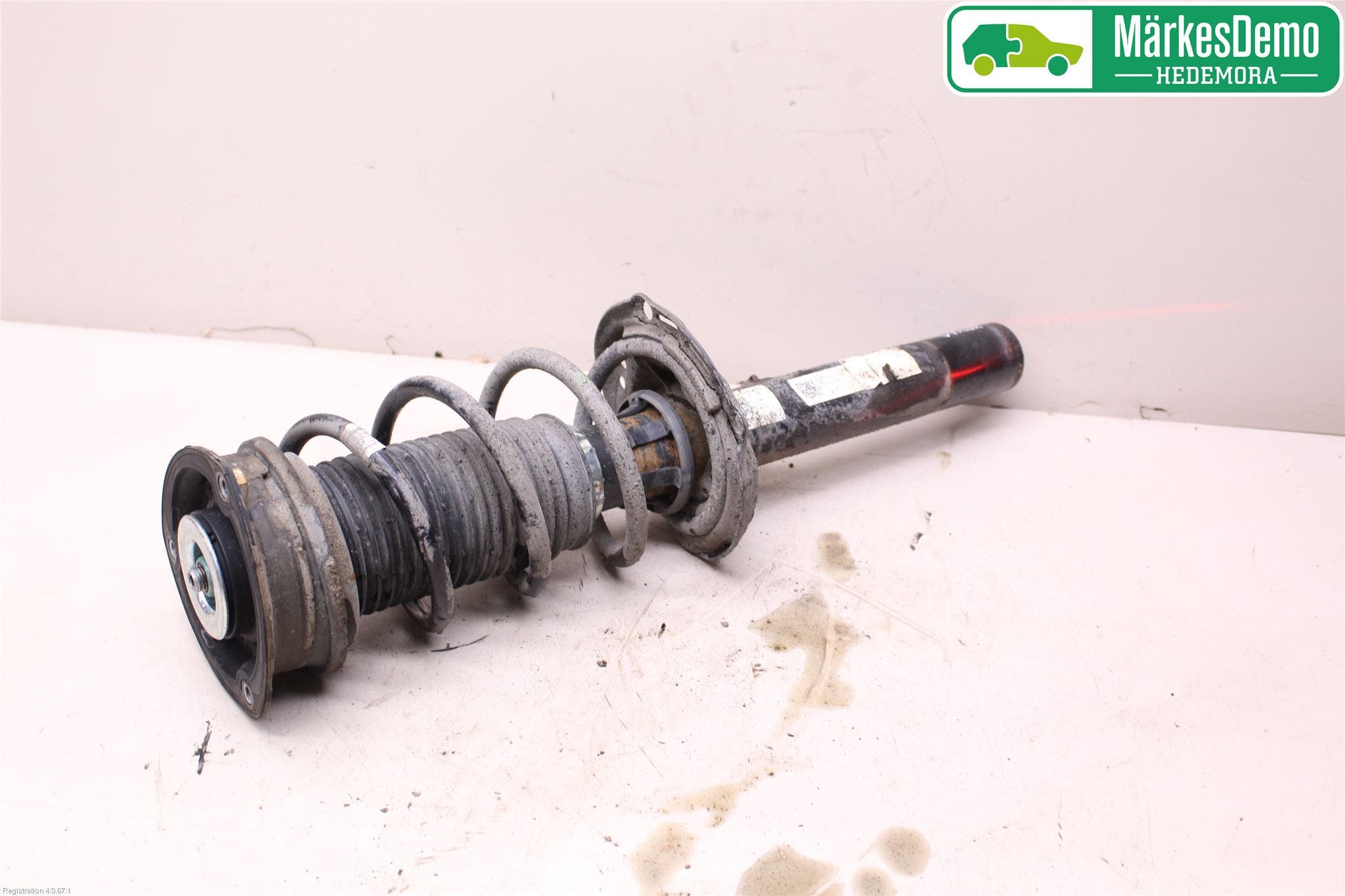 Volkswagen VW GOLF / E-GOLF VII 13-20 Fjäderben Fram Vänster