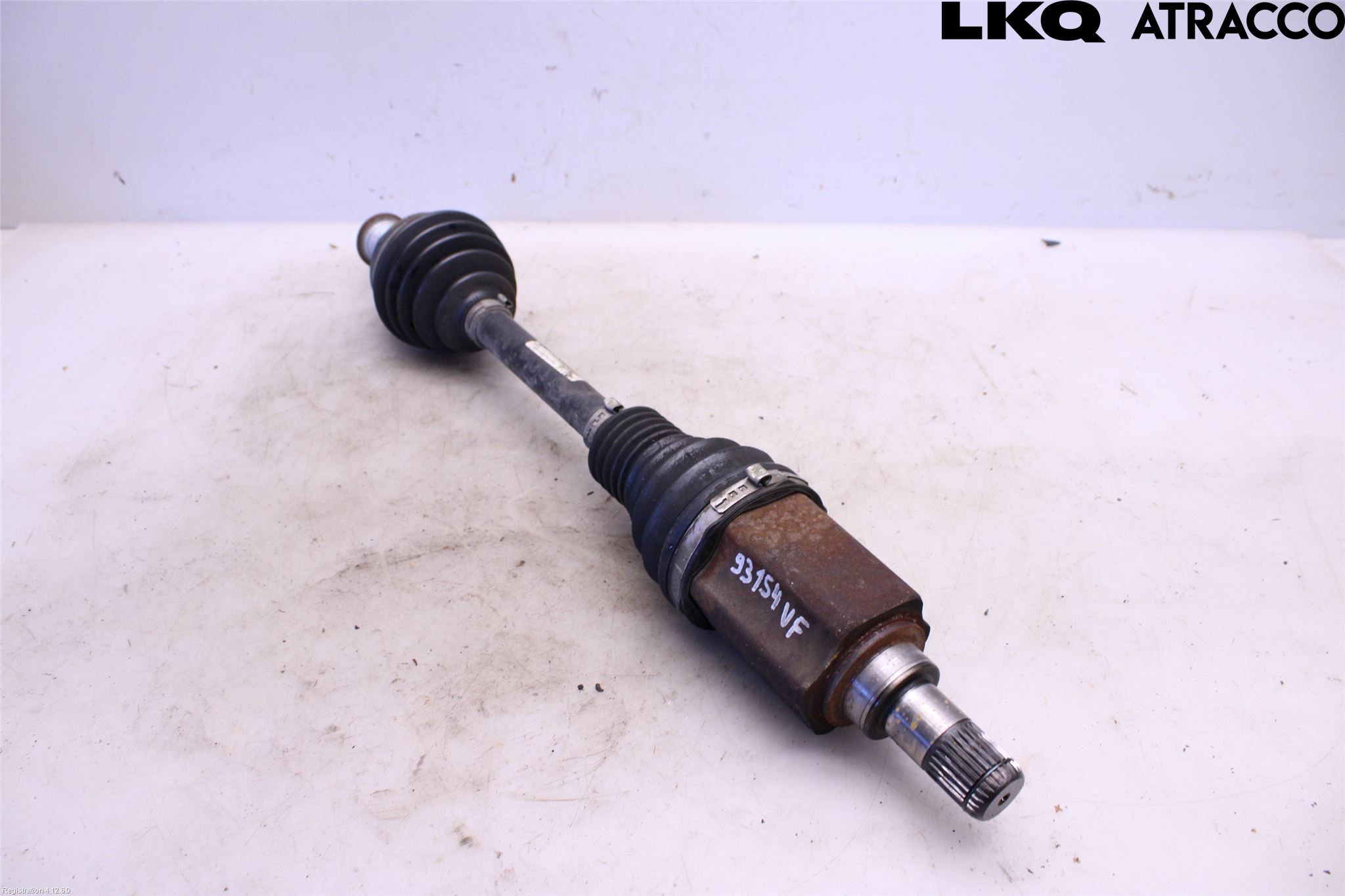 BMW 4 F32/F33/F82/F83 13-20 Drivaxel Fram Vänster