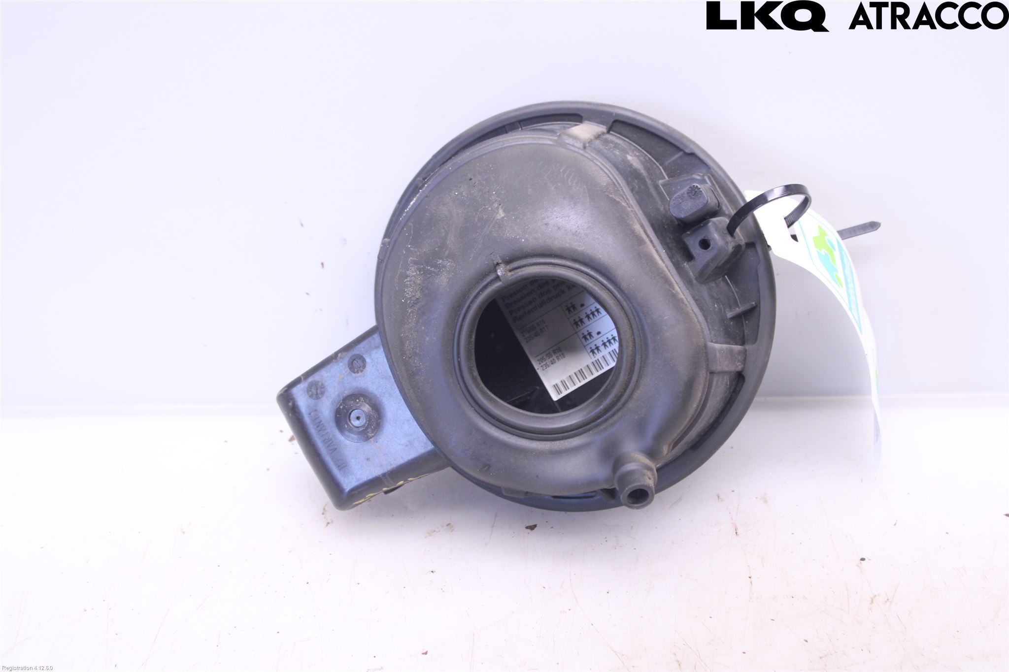 Volkswagen VW PASSAT 11-14 Tanklucka