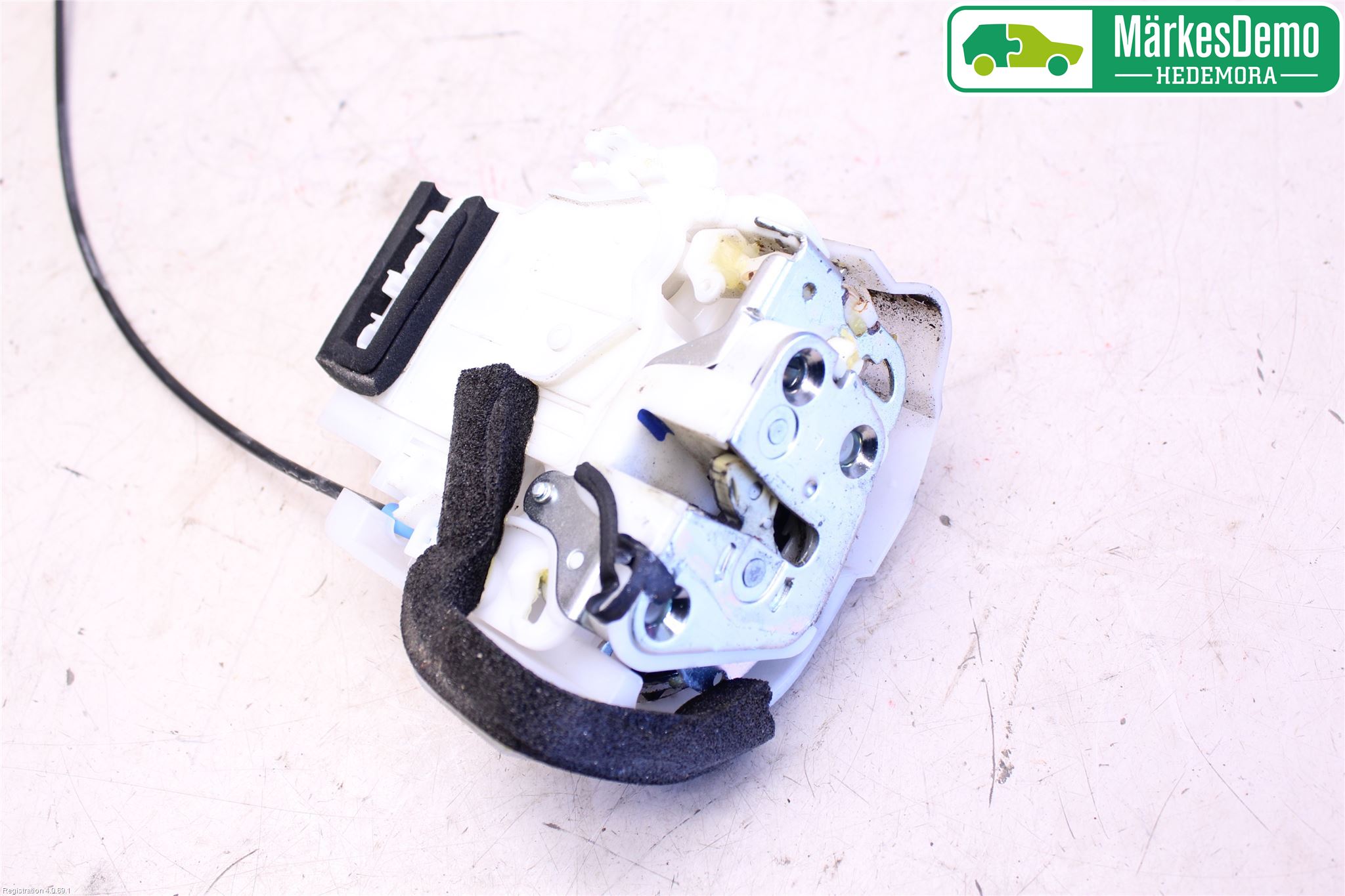 Subaru OUTBACK 10-15 Låskista-Dörrlås