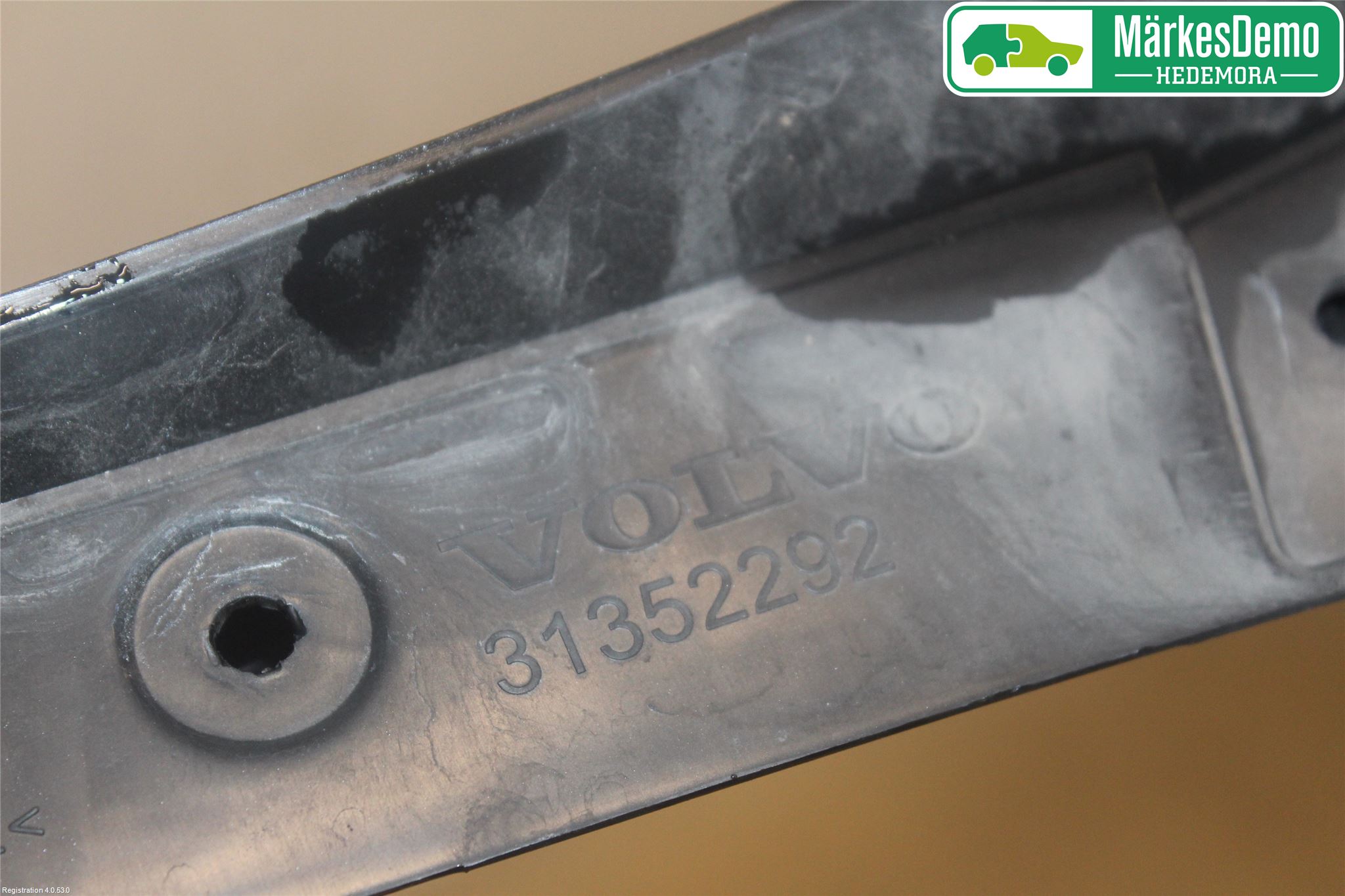 Volvo XC60 09-13 Torpedplåt-Torpedplast