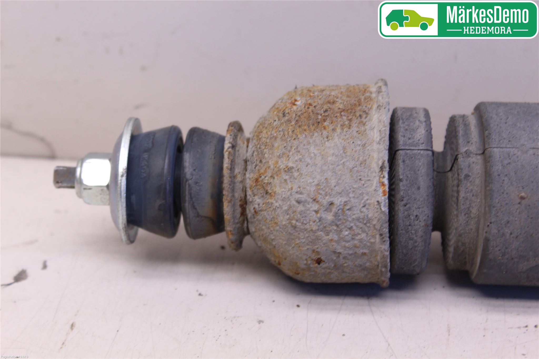 Nissan JUKE 14-19 Stötdämpare Bak