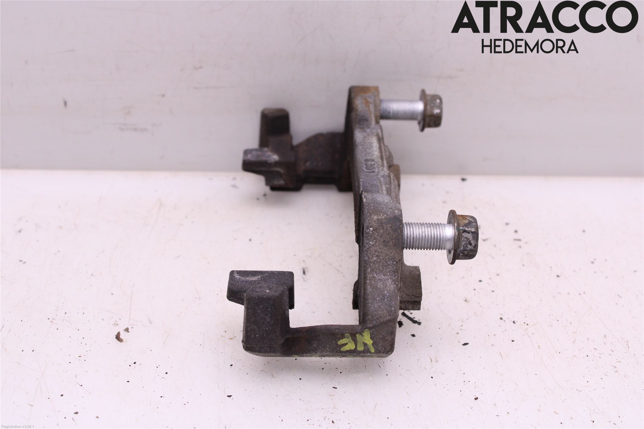 Toyota YARIS XP21 20- Bromsokshållare