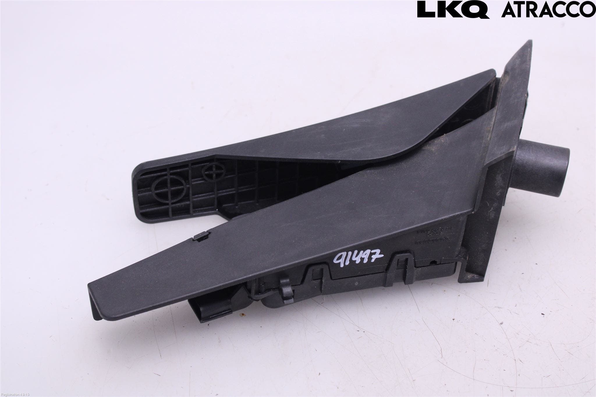 Volvo V90 17->> Gaspedal