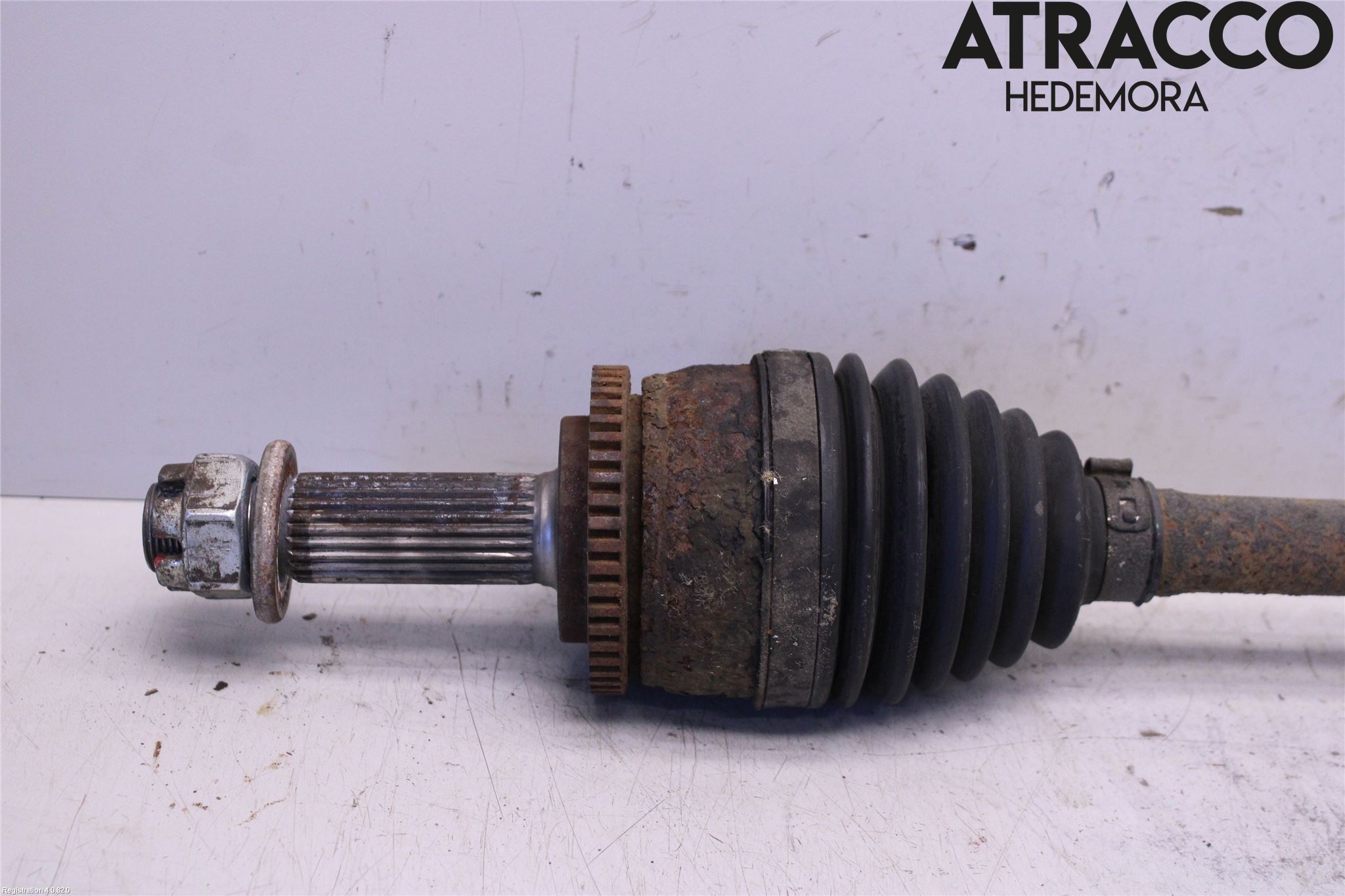 Hyundai i20 PB 09-14 Drivaxel Fram Vänster