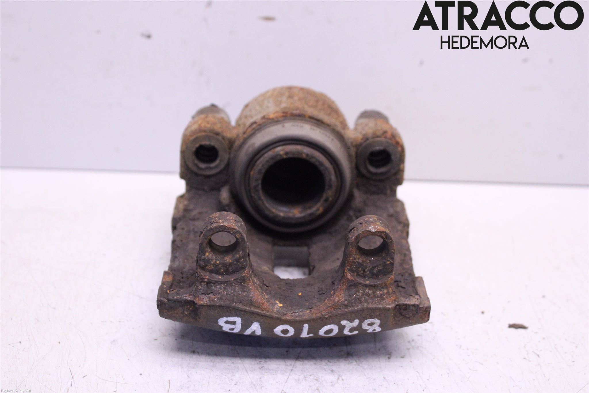 BMW 1 E87/81 5D/3D 03-11 Bromsok Bak Vänster