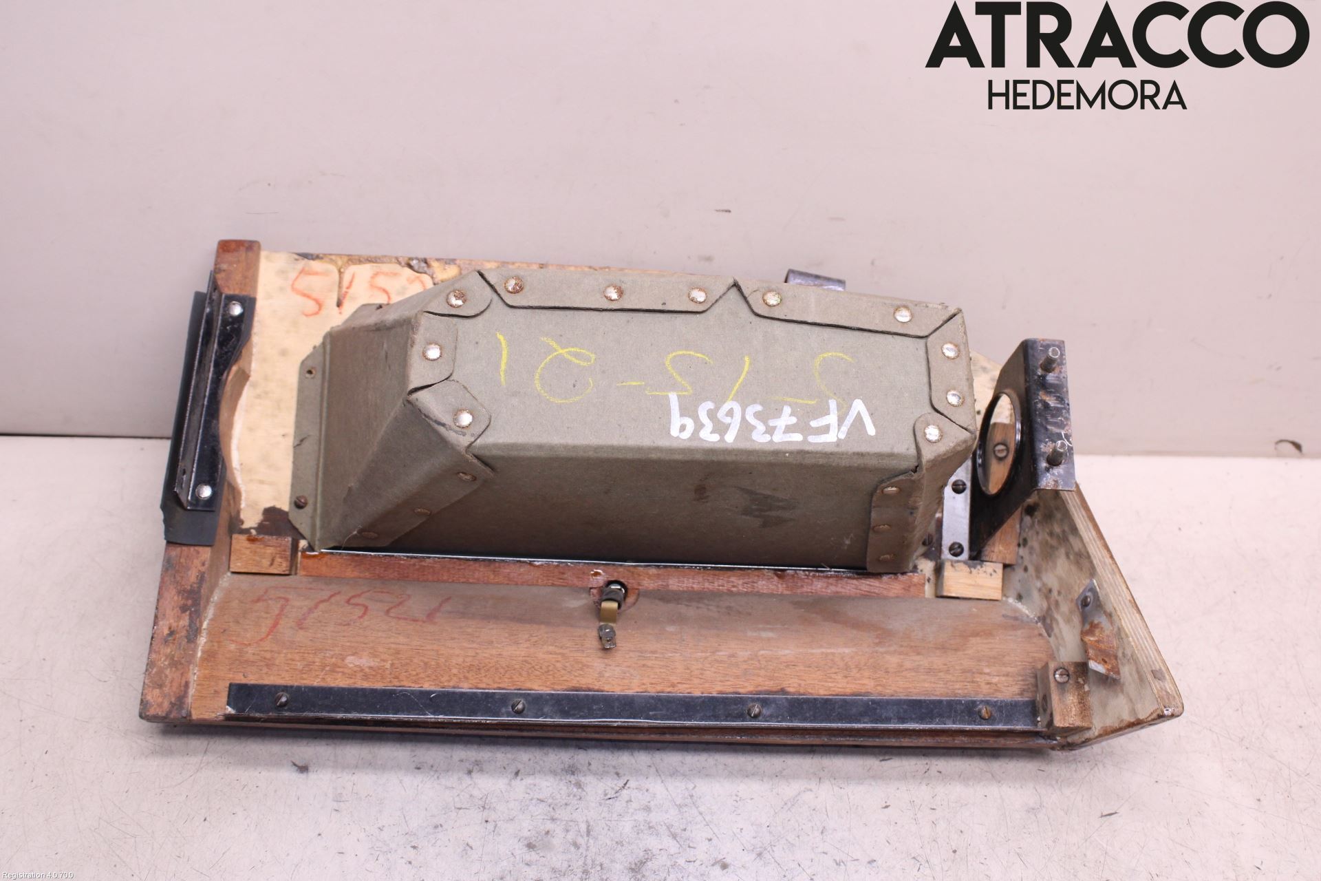 Jaguar ÖVRIGT Handskfack