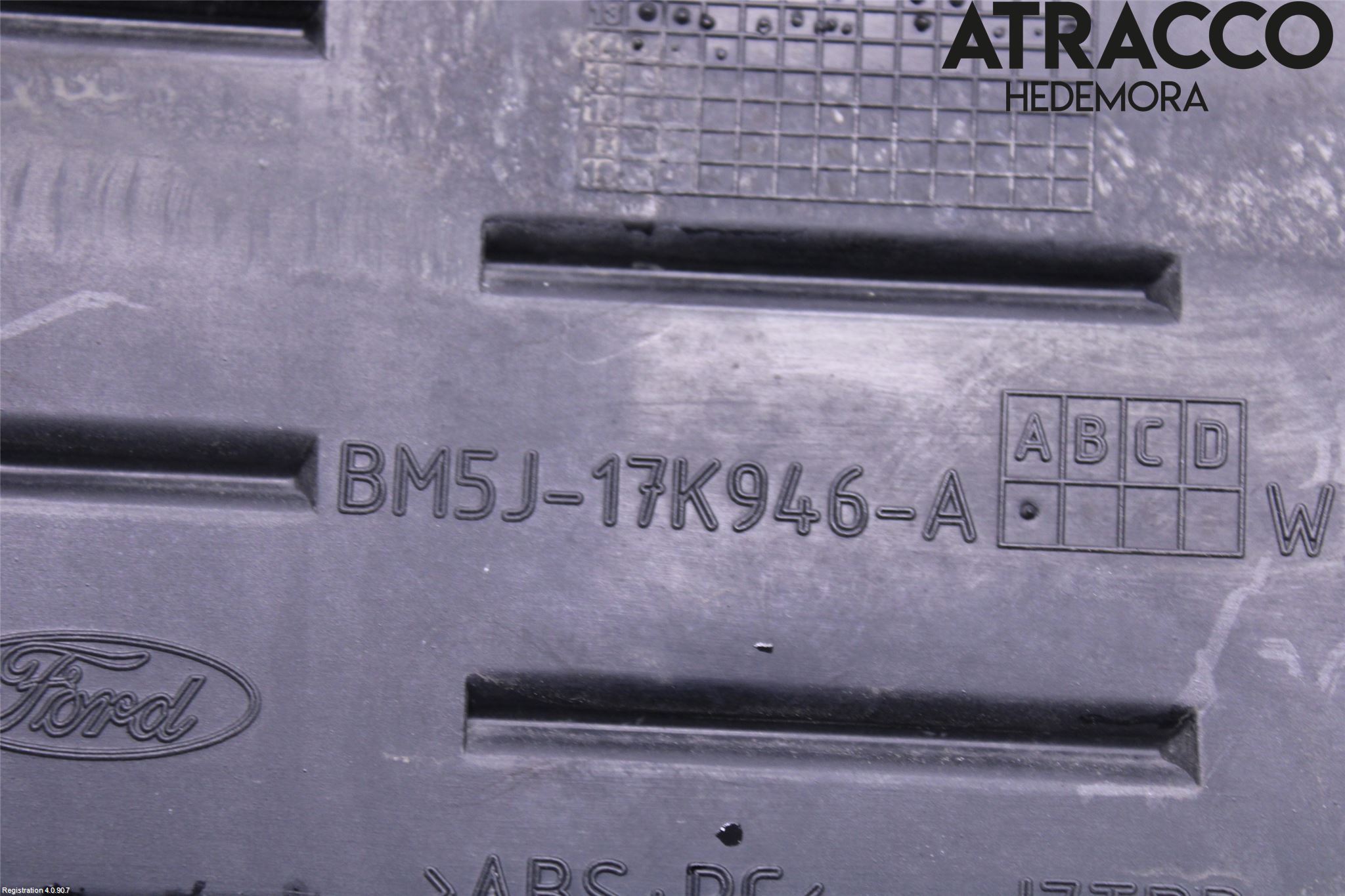 Ford FOCUS 11-14 Grilldel Höger