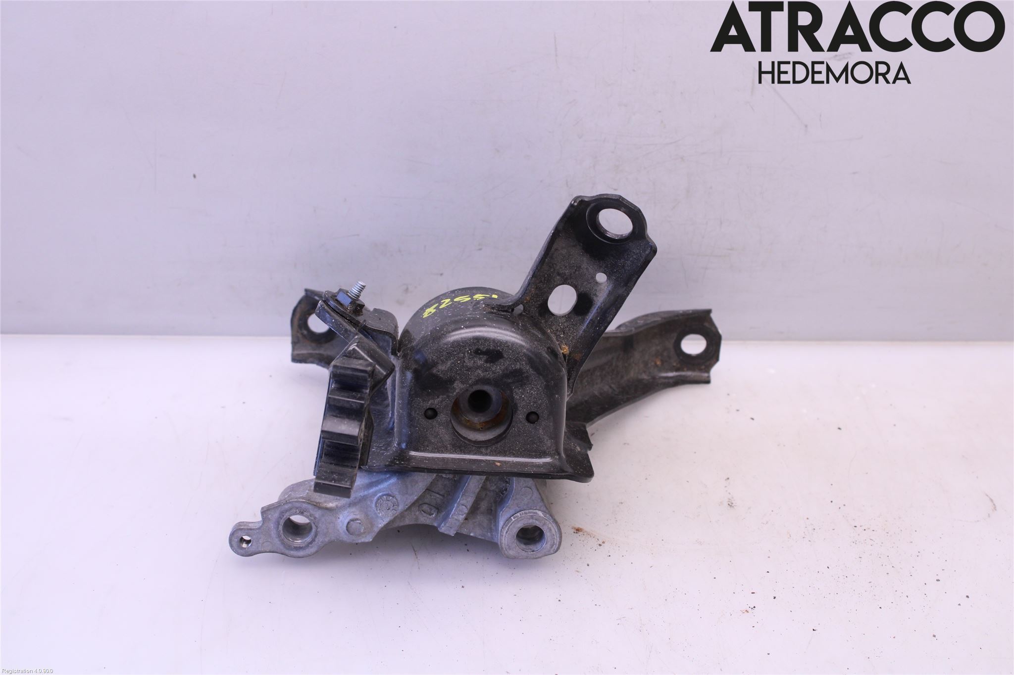 Toyota COROLLA 19- Motorfäste